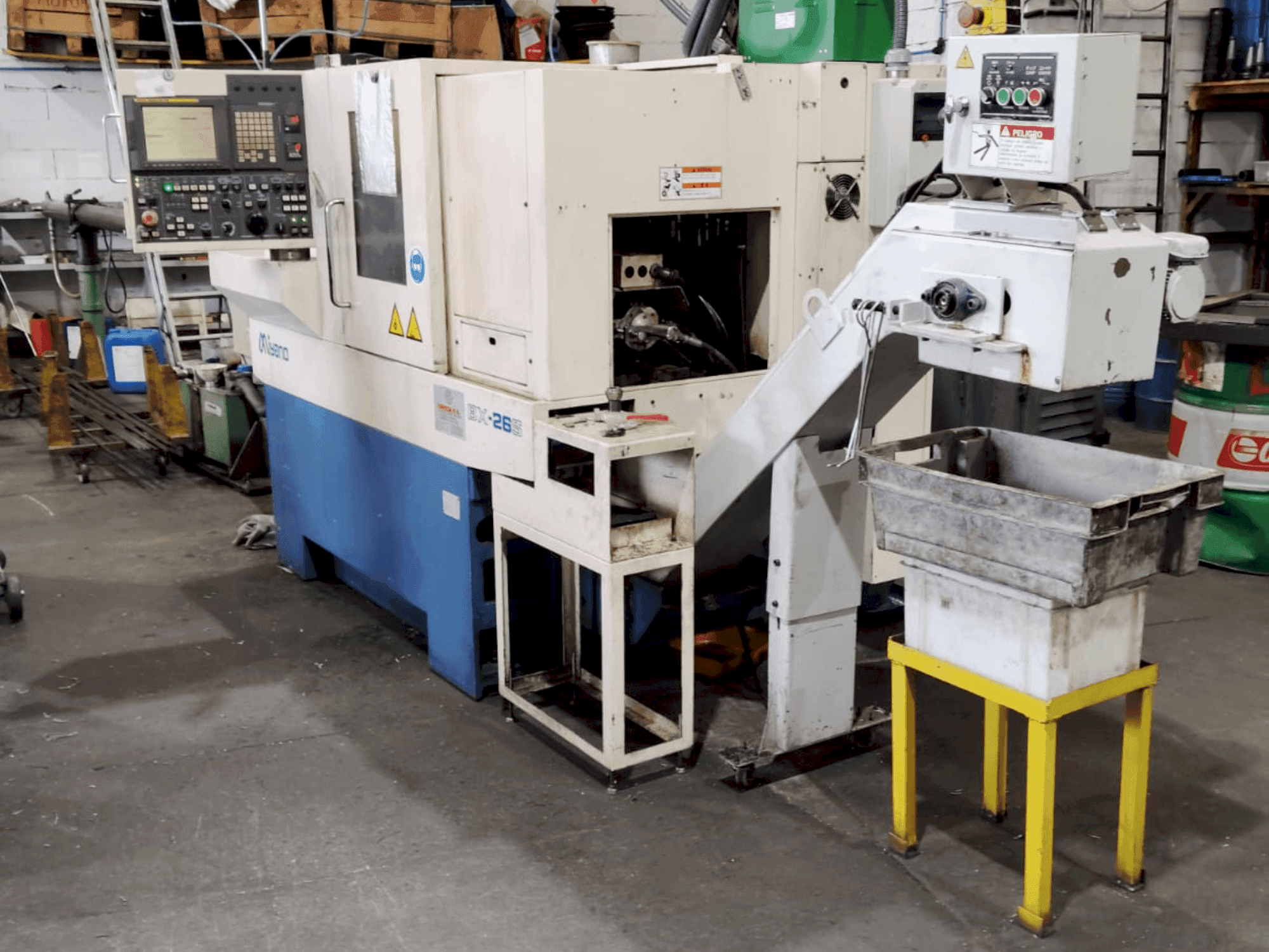 Vue de face de la machine Miyano BX-26S