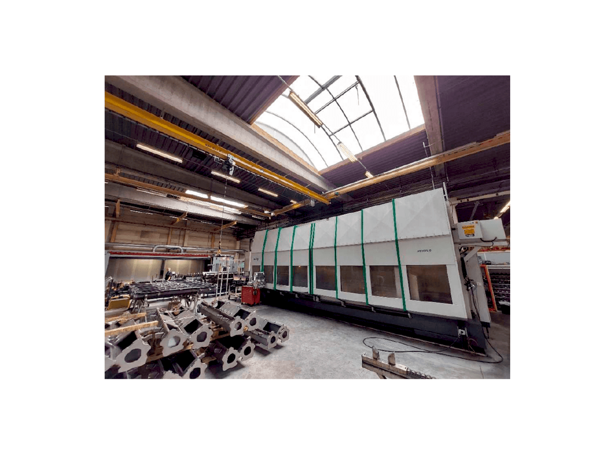 Vue de face de la machine Unisign Univers 6