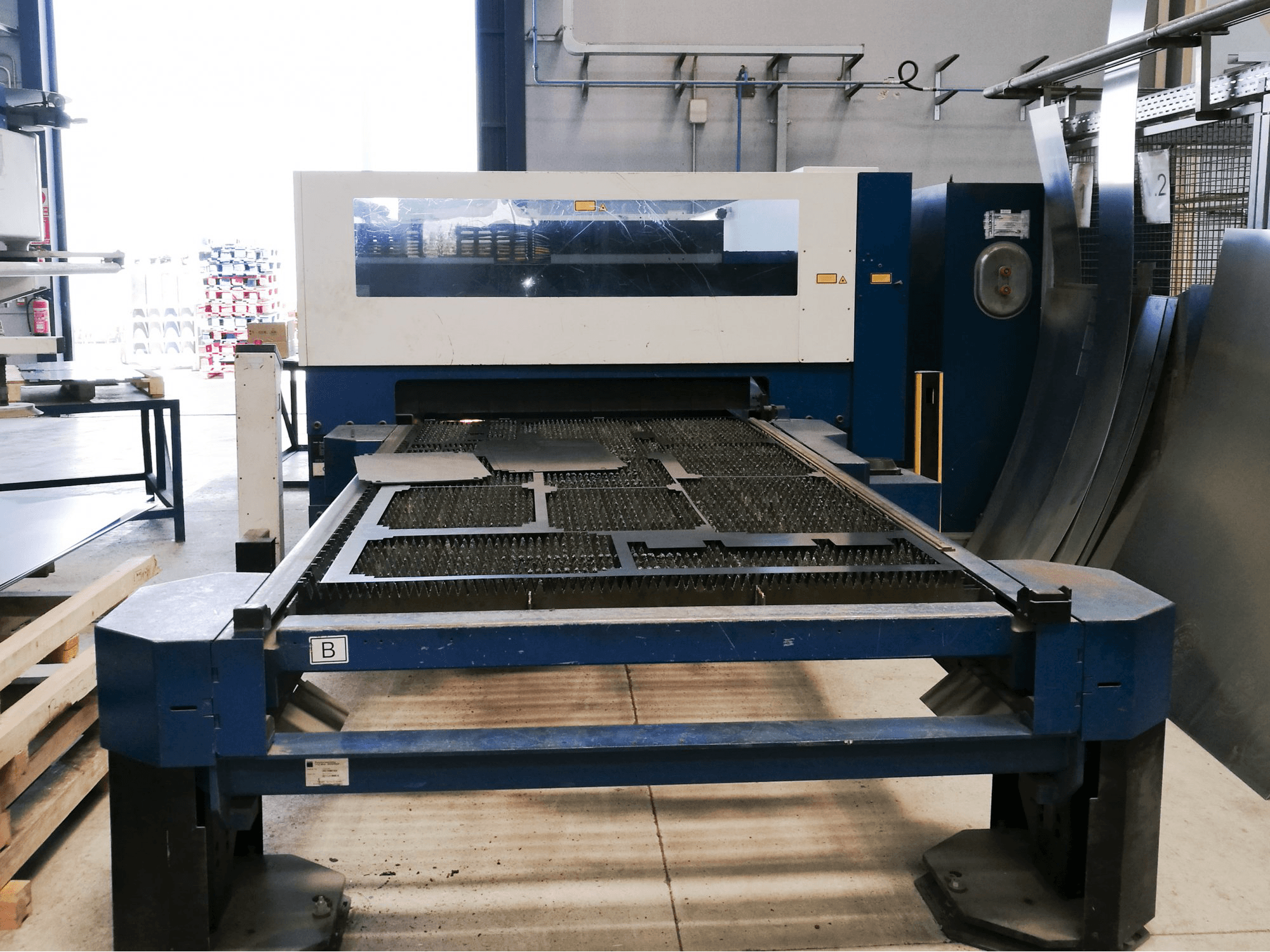 Front view of Trumpf TruLaser 3530 machine