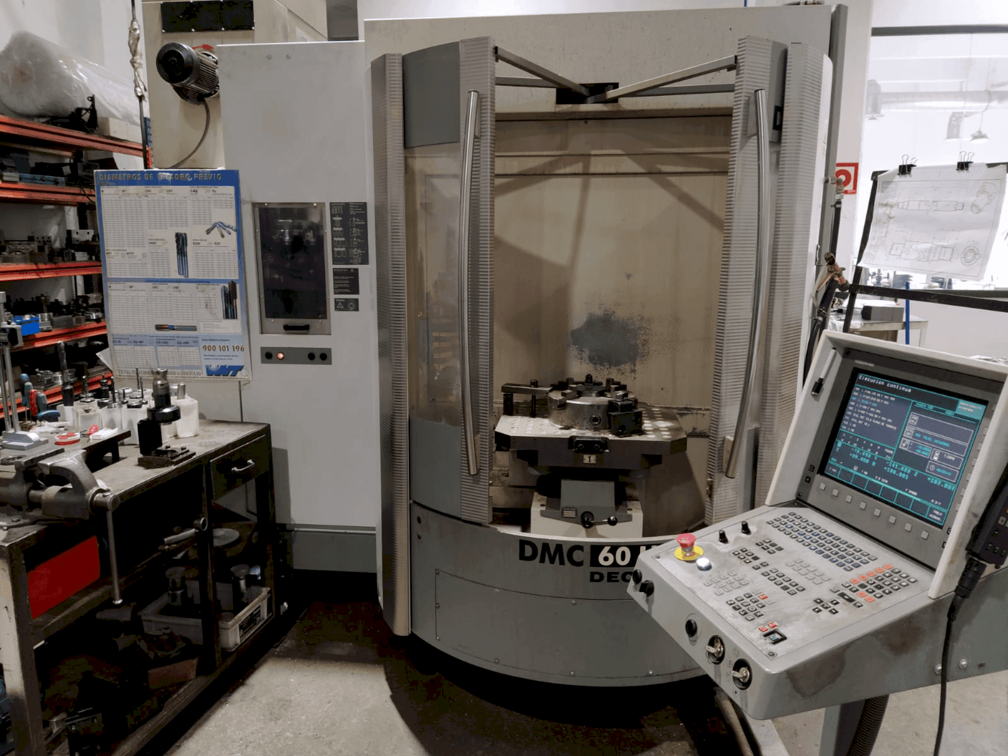 Vue de face de la machine DECKEL DMC 60 U hi-dyn
