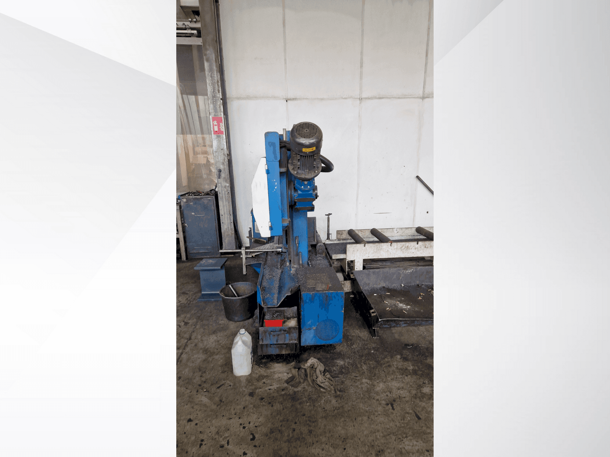 Vue de face de la machine KNUTH HB 460 L