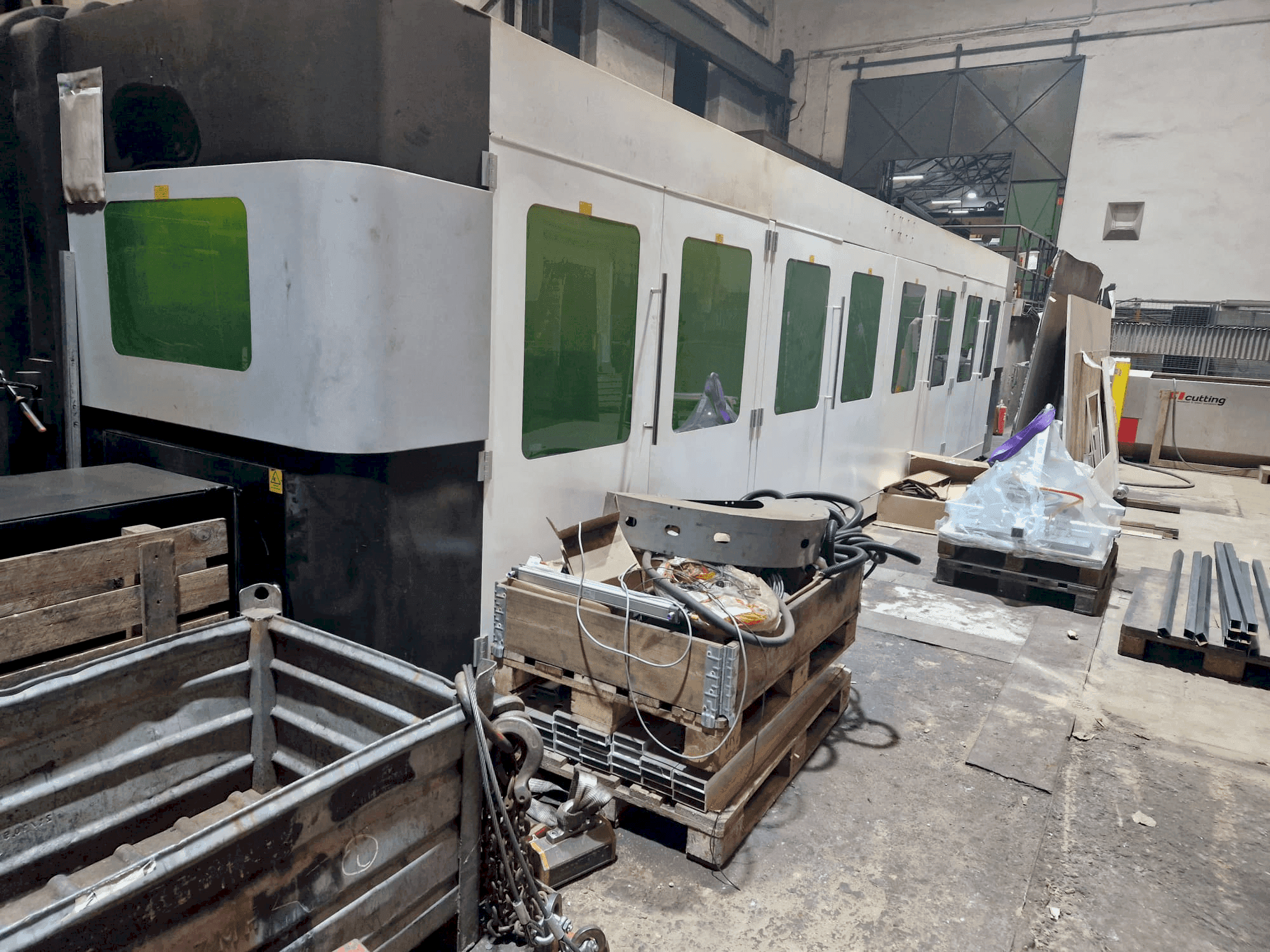 Vue de face de la machine THETA TL 3015 PWD