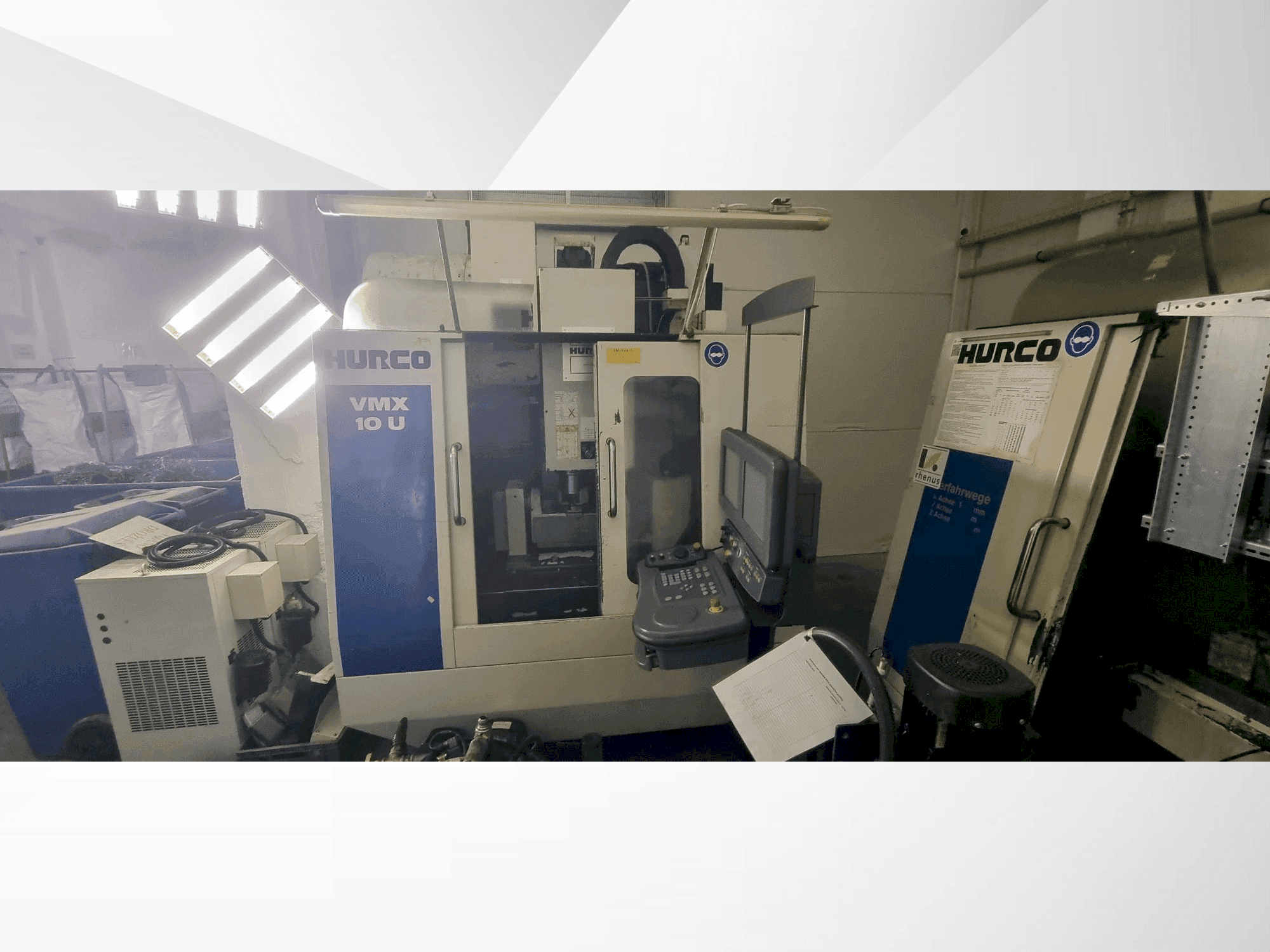 Vue de face de la machine Hurco VMX 10U