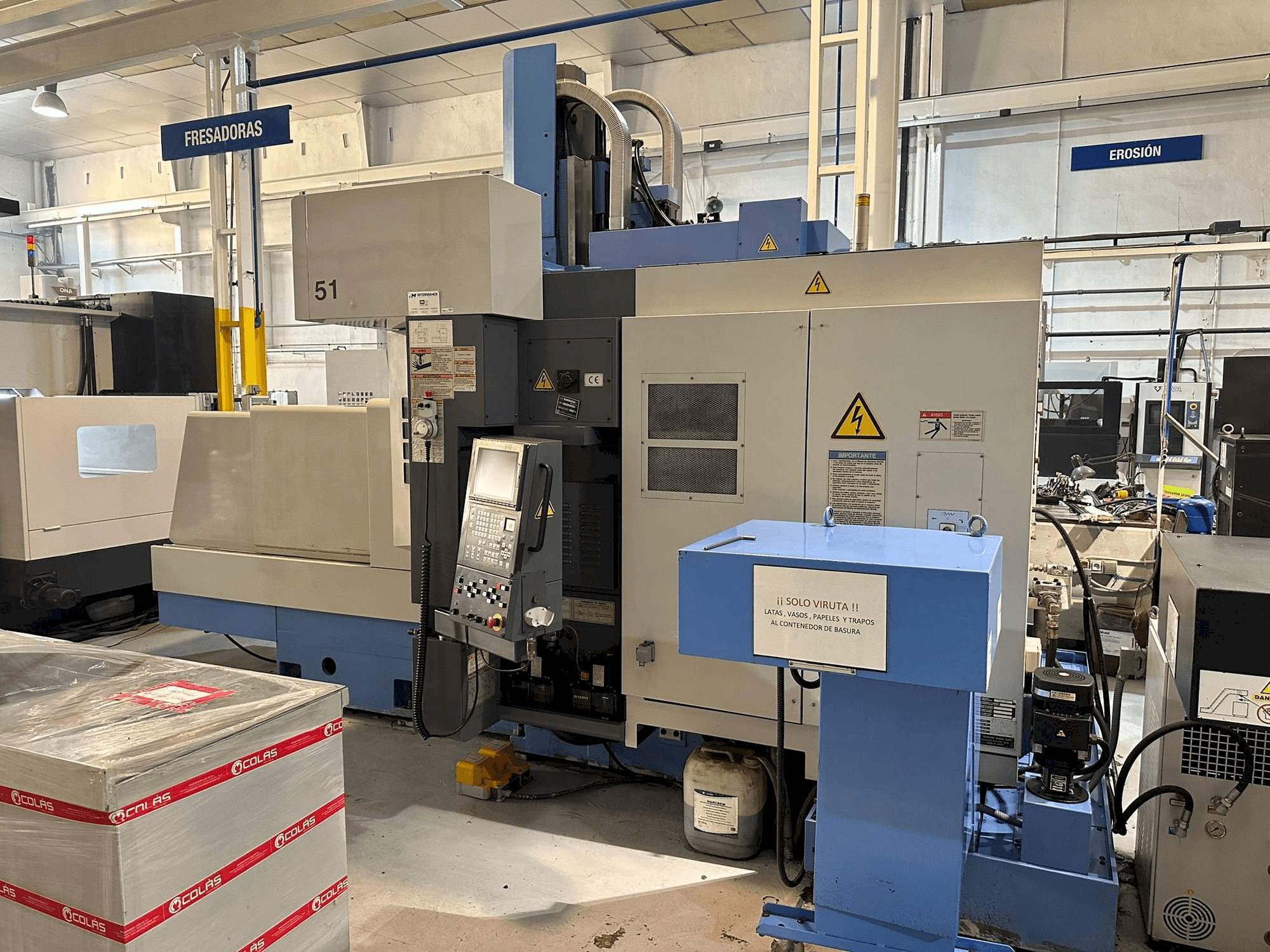 Vue de face de la machine Mazak FJV-35/60