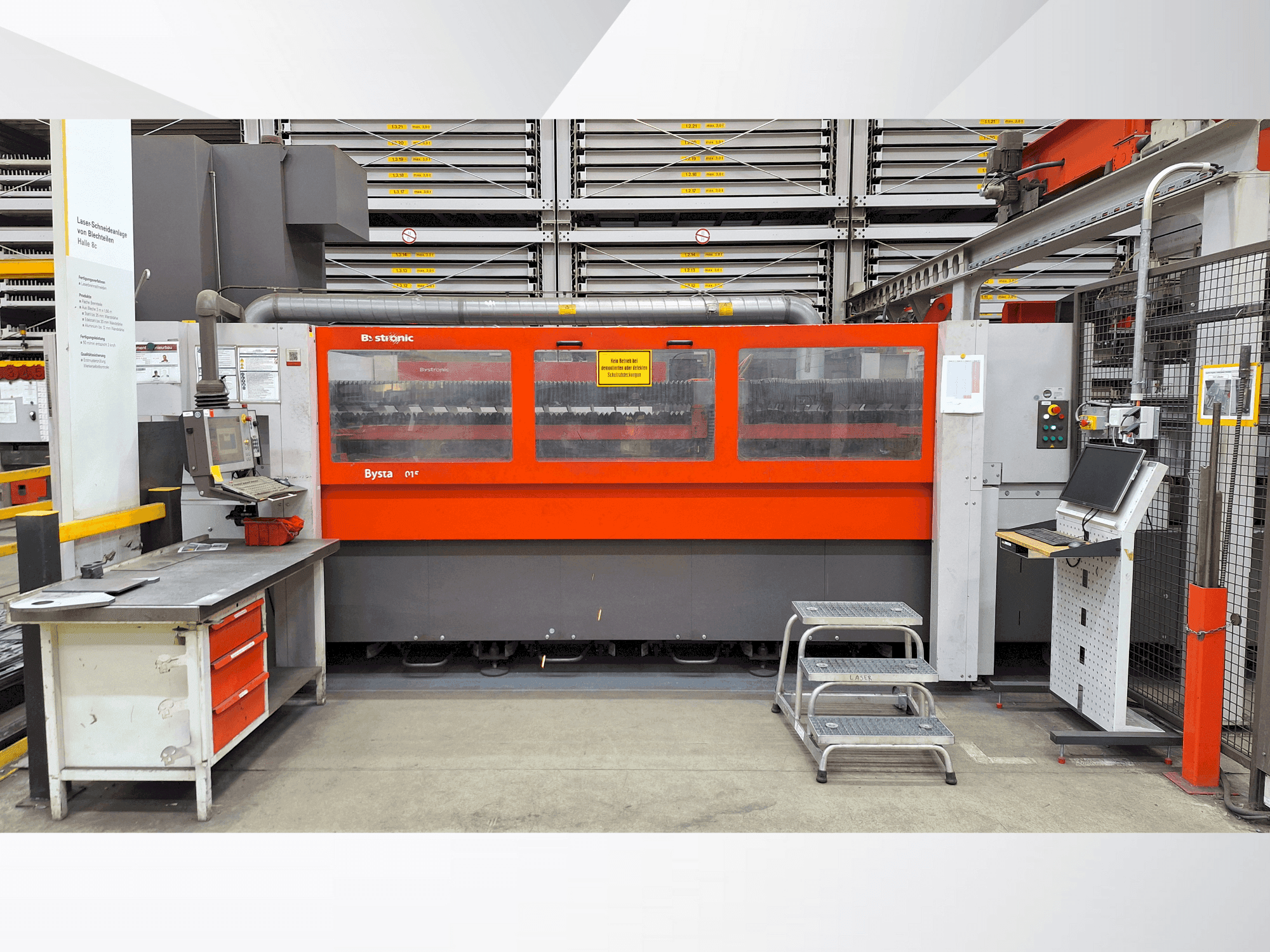 Vue de face de la machine Bystronic Bystar 3015