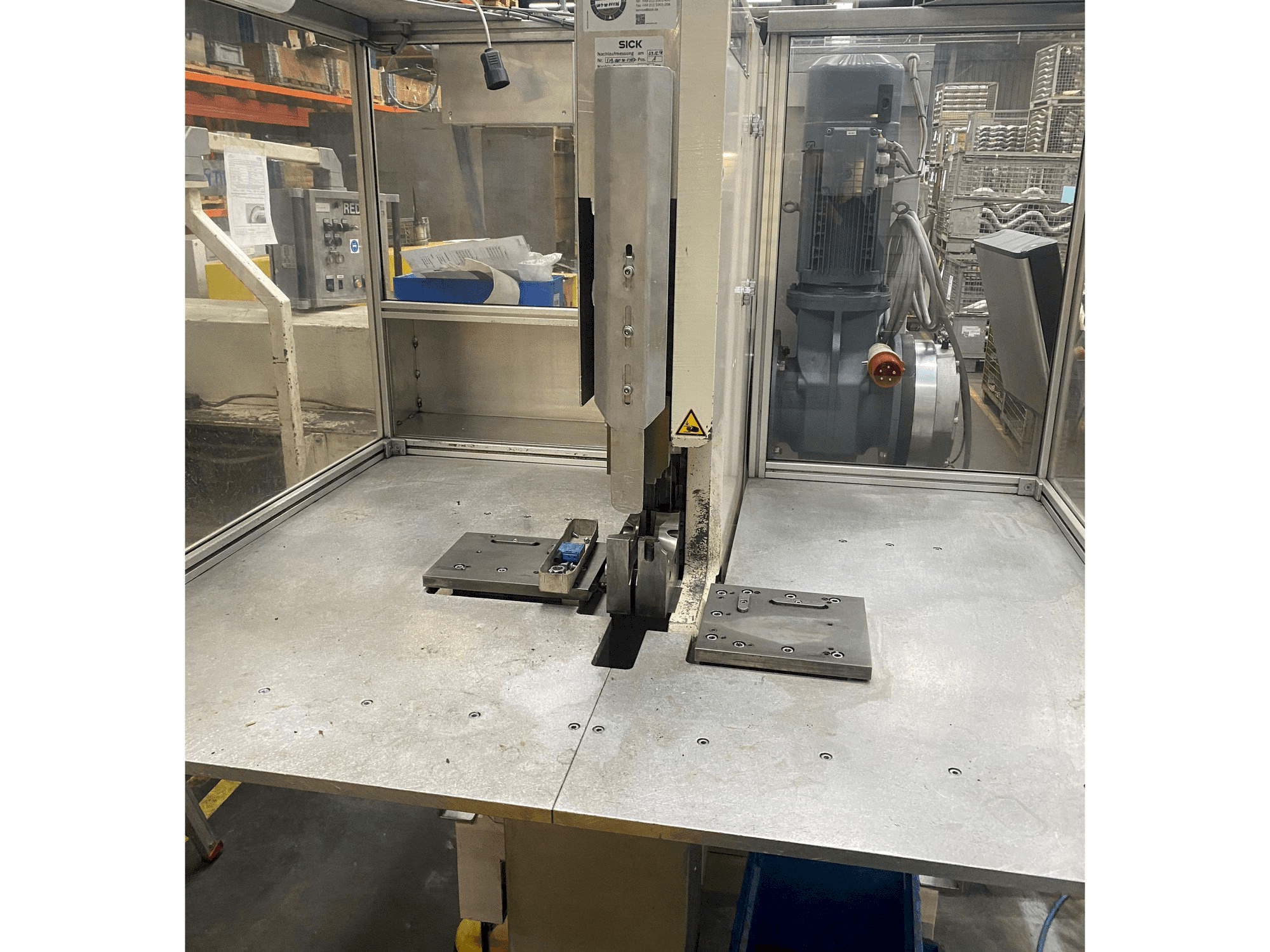 Front view of Schmidt und Remmert EMT80-2-F01 machine