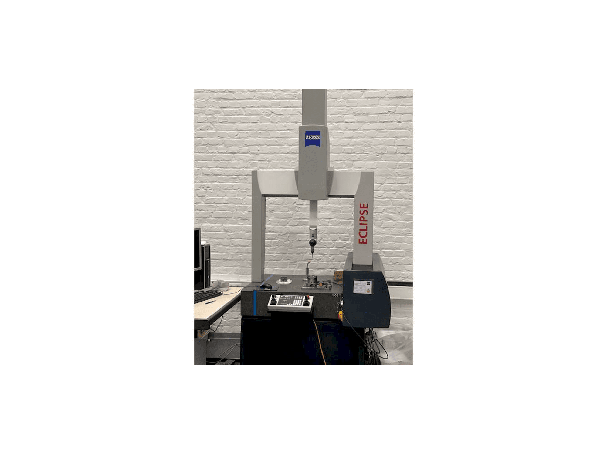 Vue de face de la machine ZEISS Eclipse