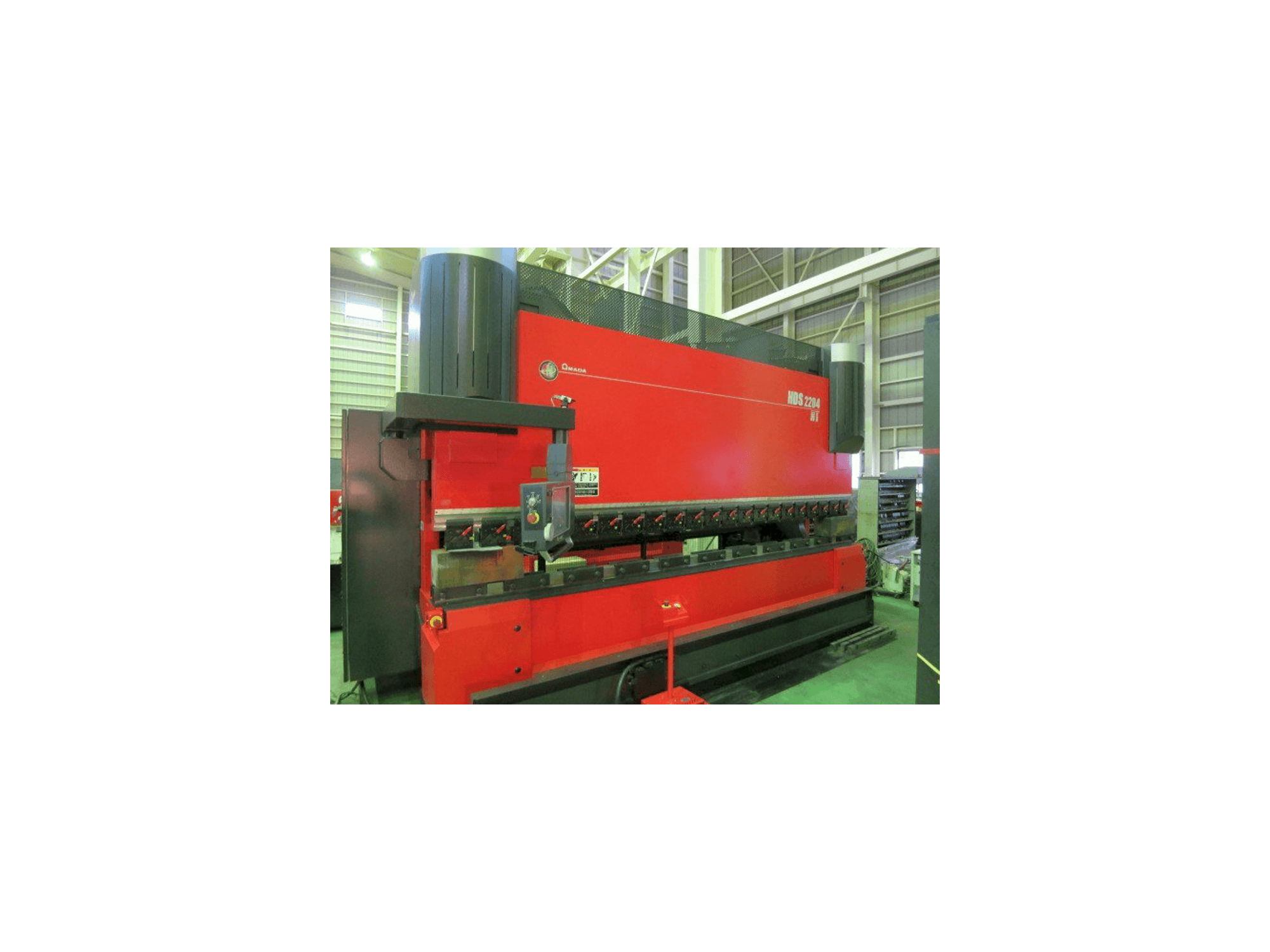 Left side view of AMADA HDS 2204NT machine