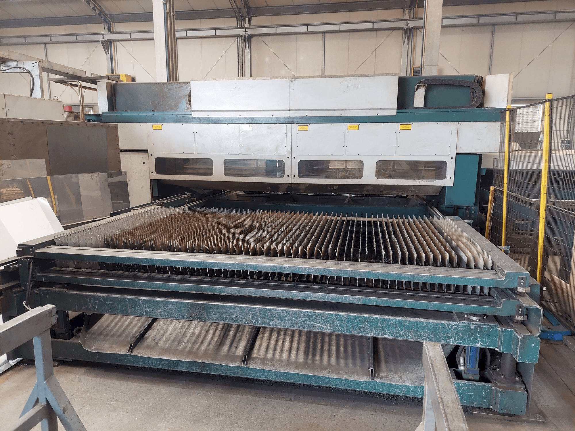 Vue de face de la machine ADIGE LT COMBO