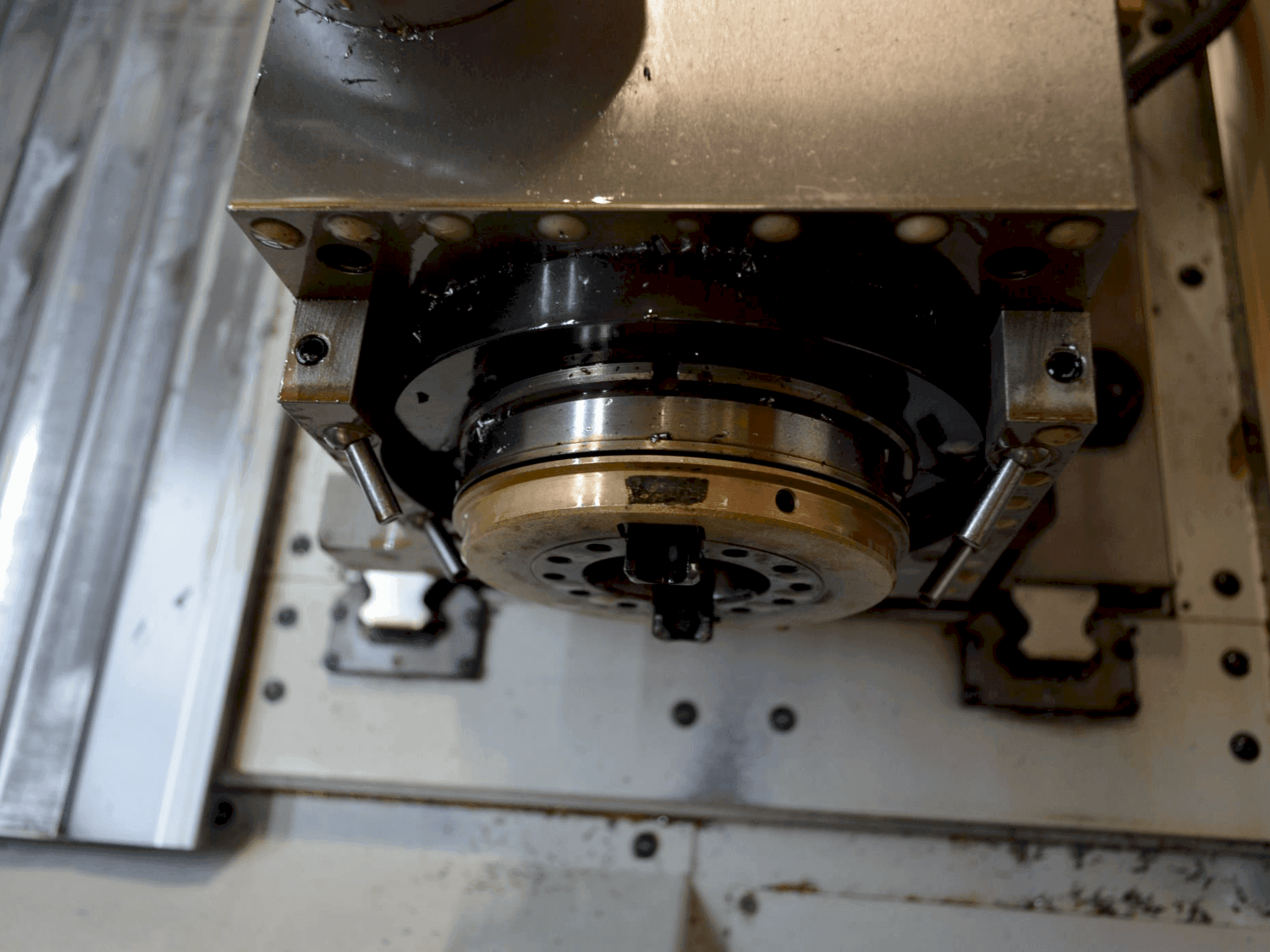 Salle de travail de la machine KUNZMANN WF650