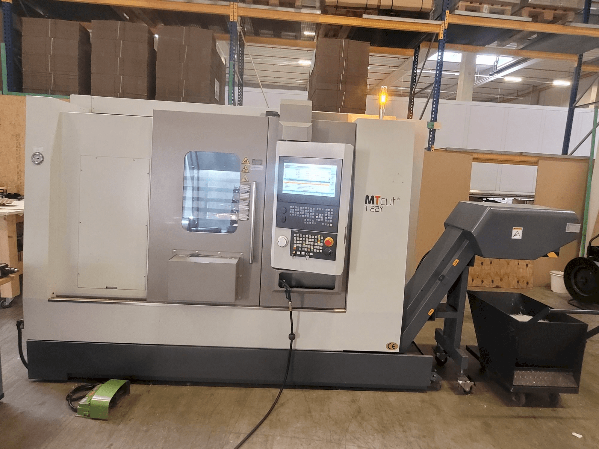 Vue de face de la machine MTRent T22Y