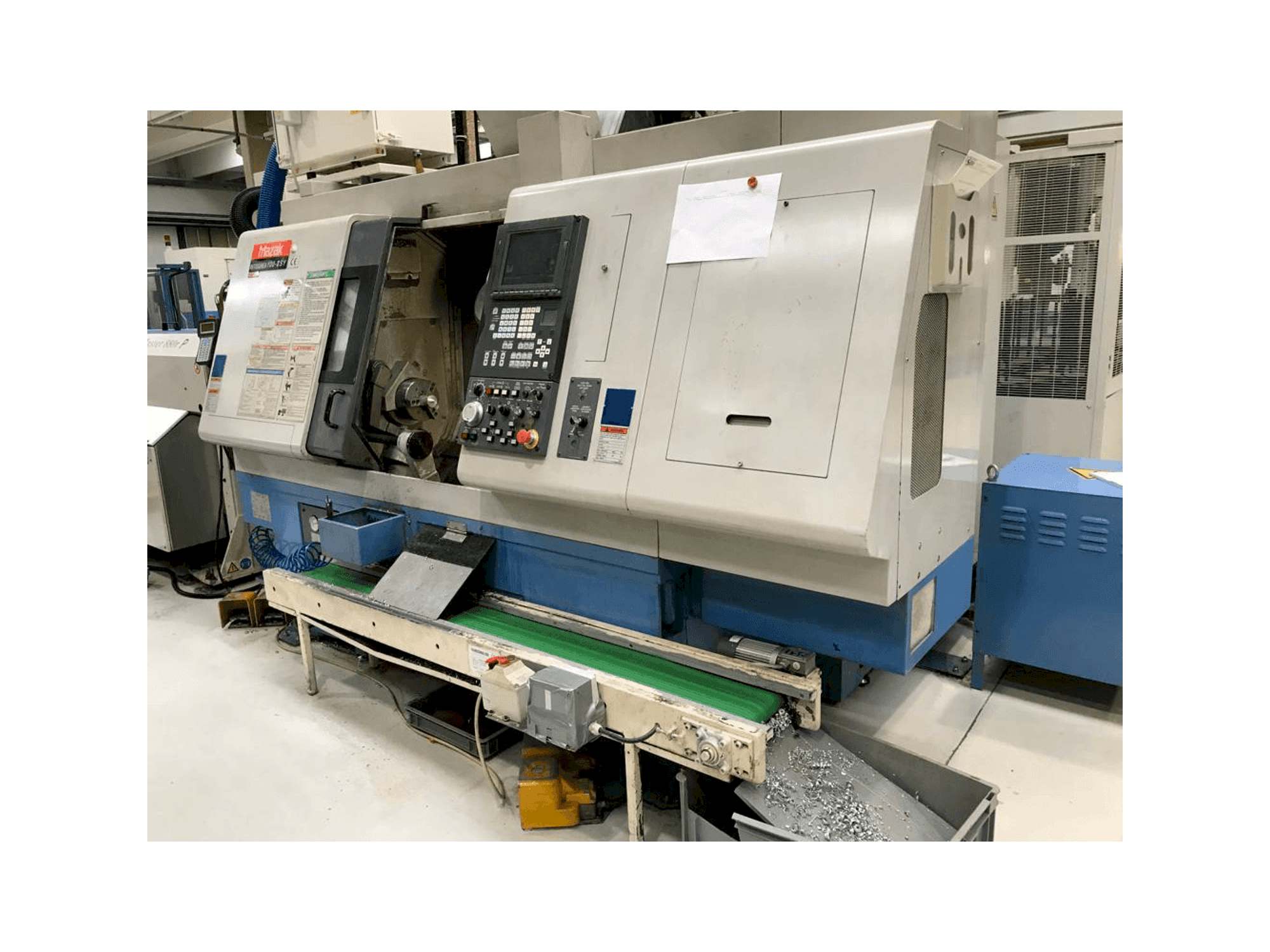 Vue de face de la machine Mazak Integrex 100 II SY