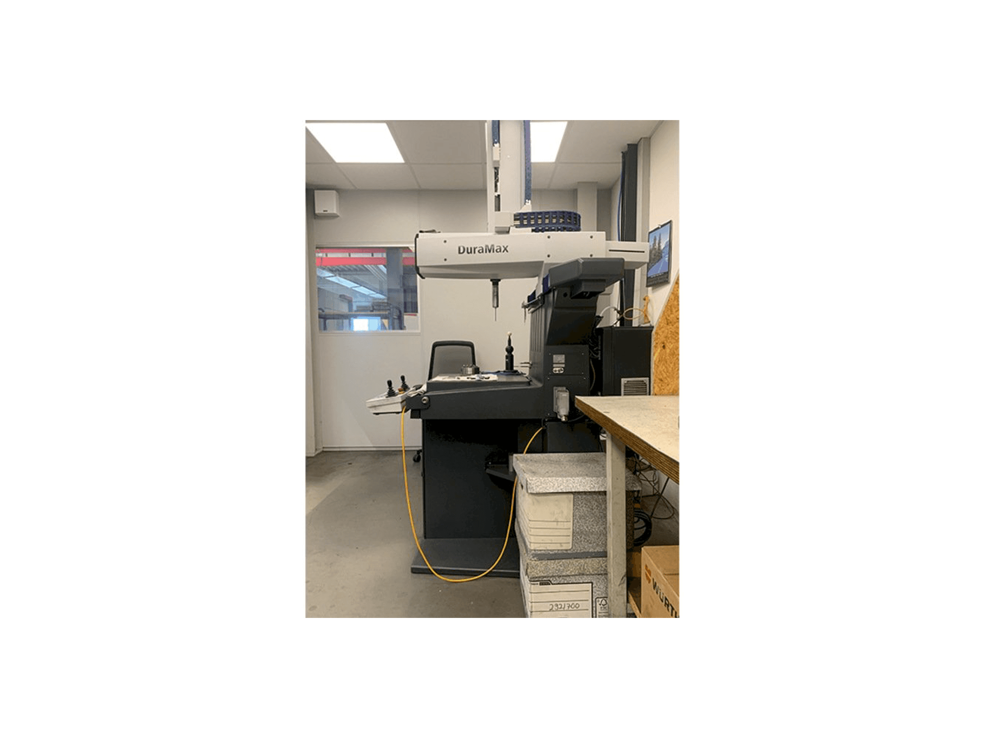 Front view of ZEISS Duramax 3-D machine