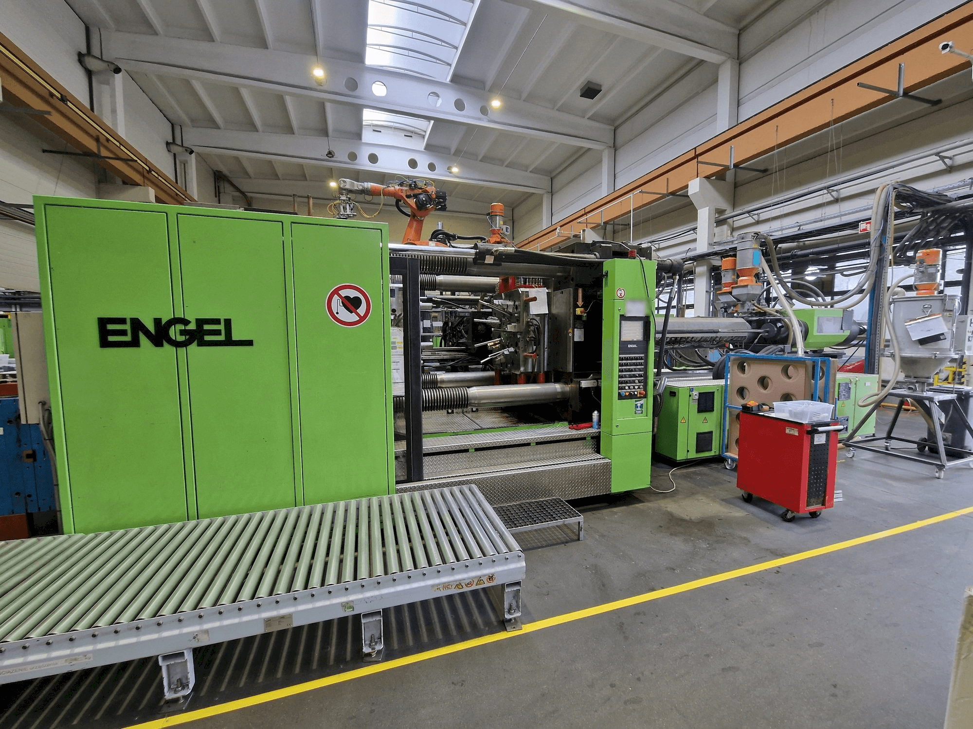 Vue de face de la machine Engel DUO 3550H/330L/1000 COMBI