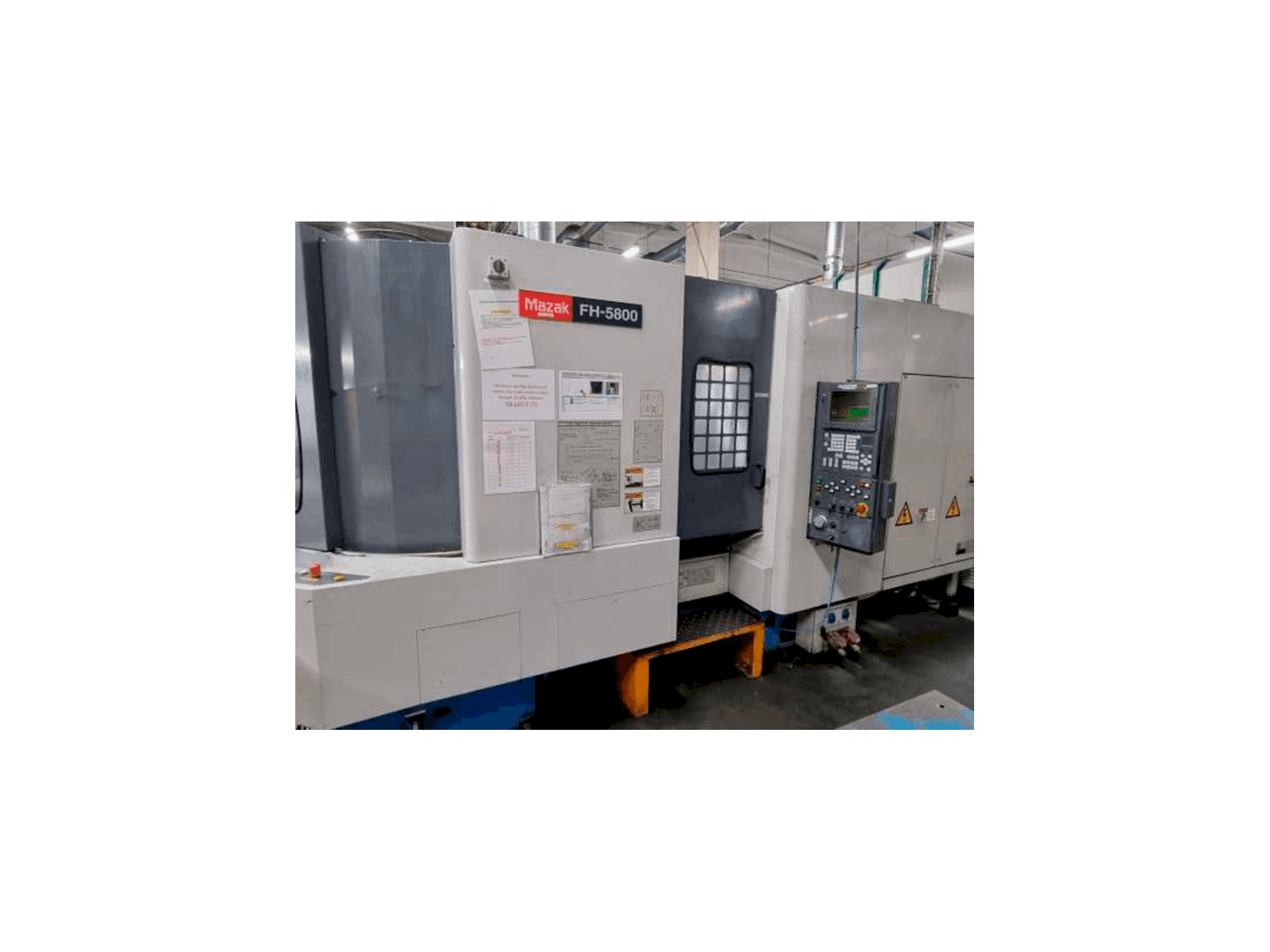 Vue de face de la machine Mazak FH 5800