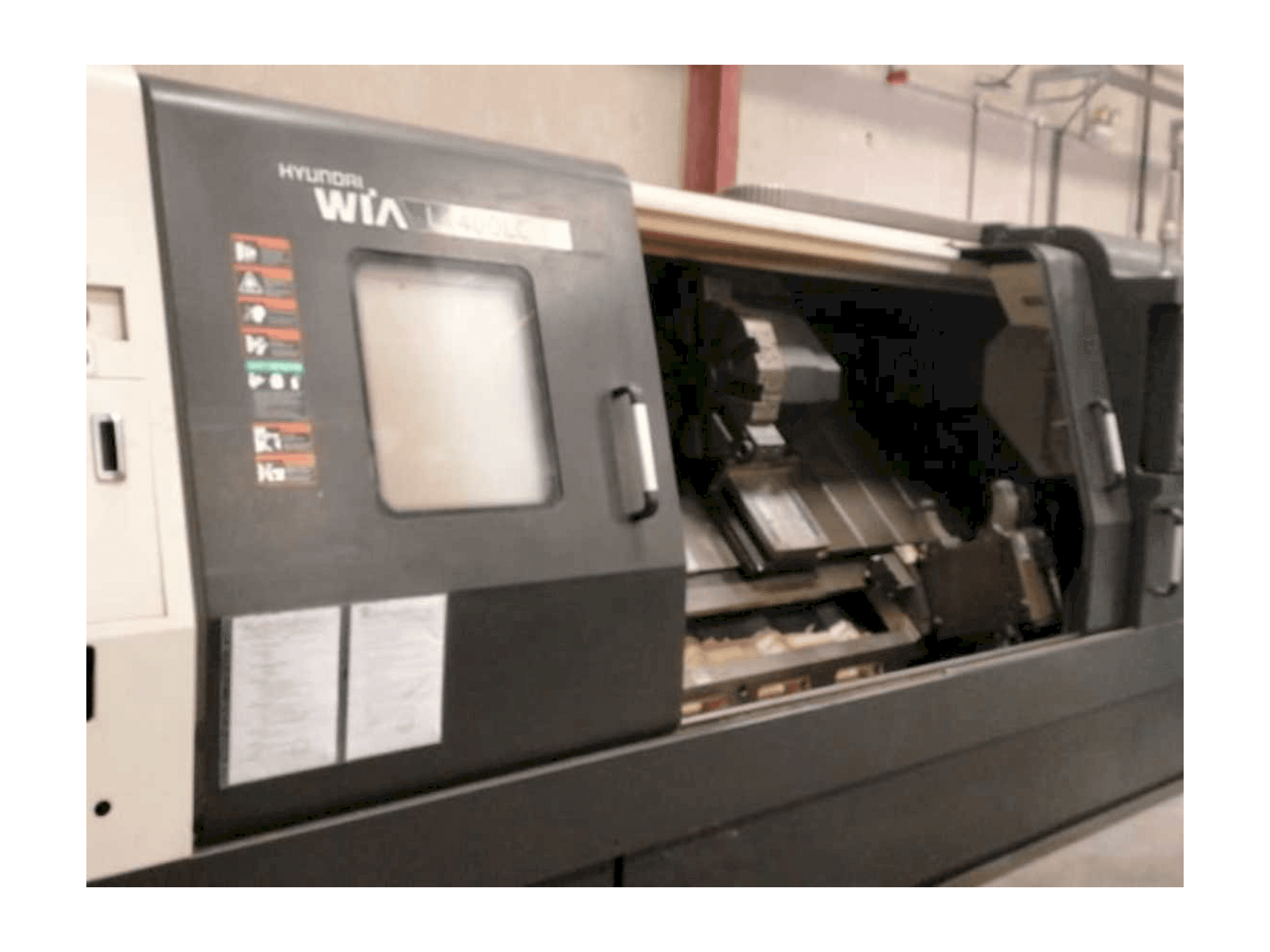 Front view of Hyundai Wia L400LC machine