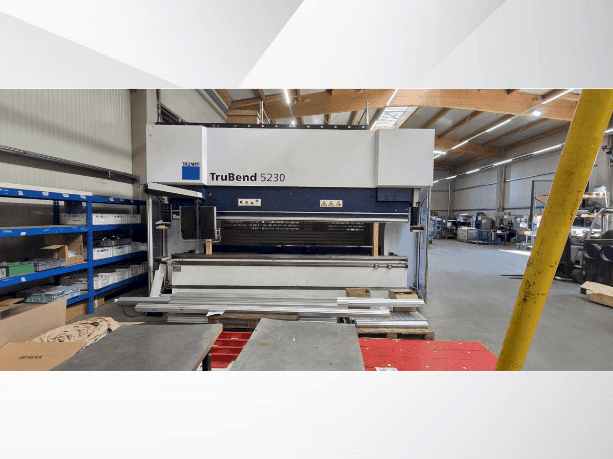 Vue de face de la machine TRUMPF TruBend 5230