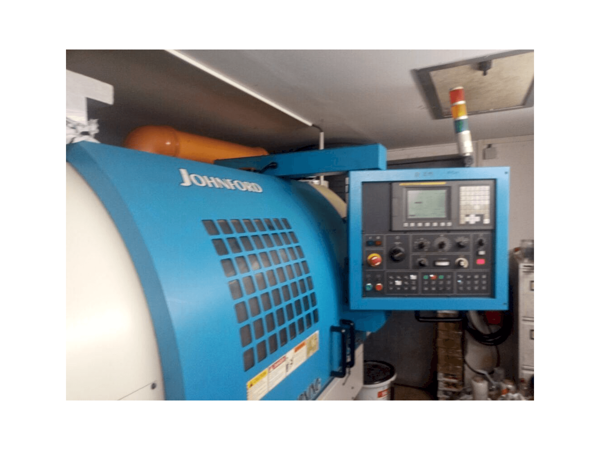 Vue de face de la machine Johnford SL-40