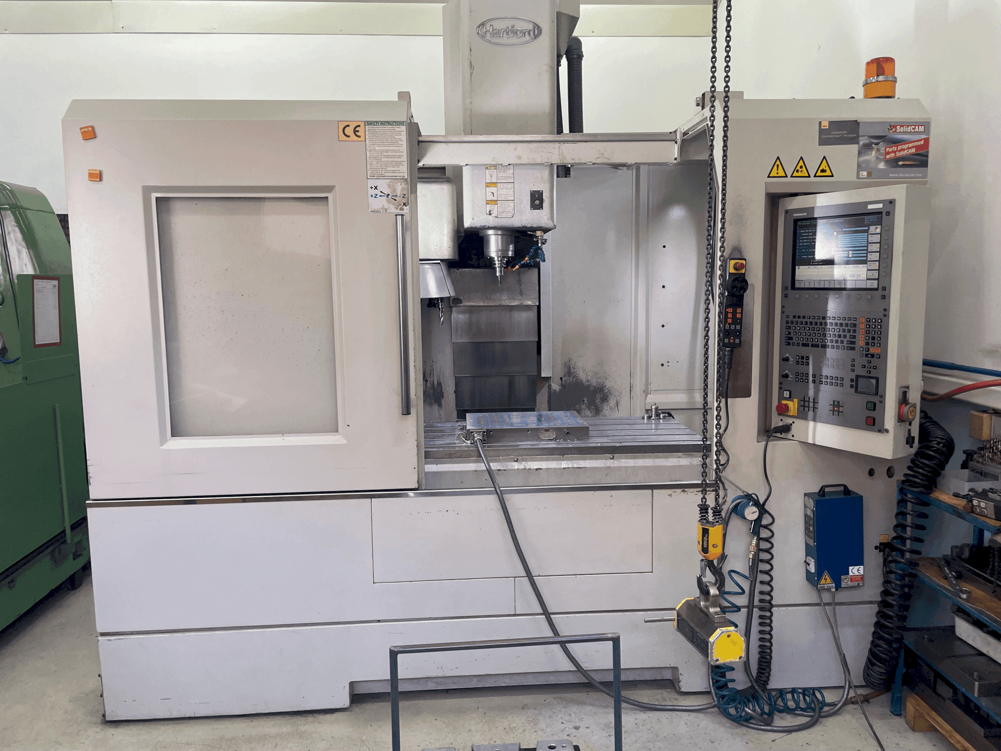 Vue de face de la machine HARTFORD Pro 1000