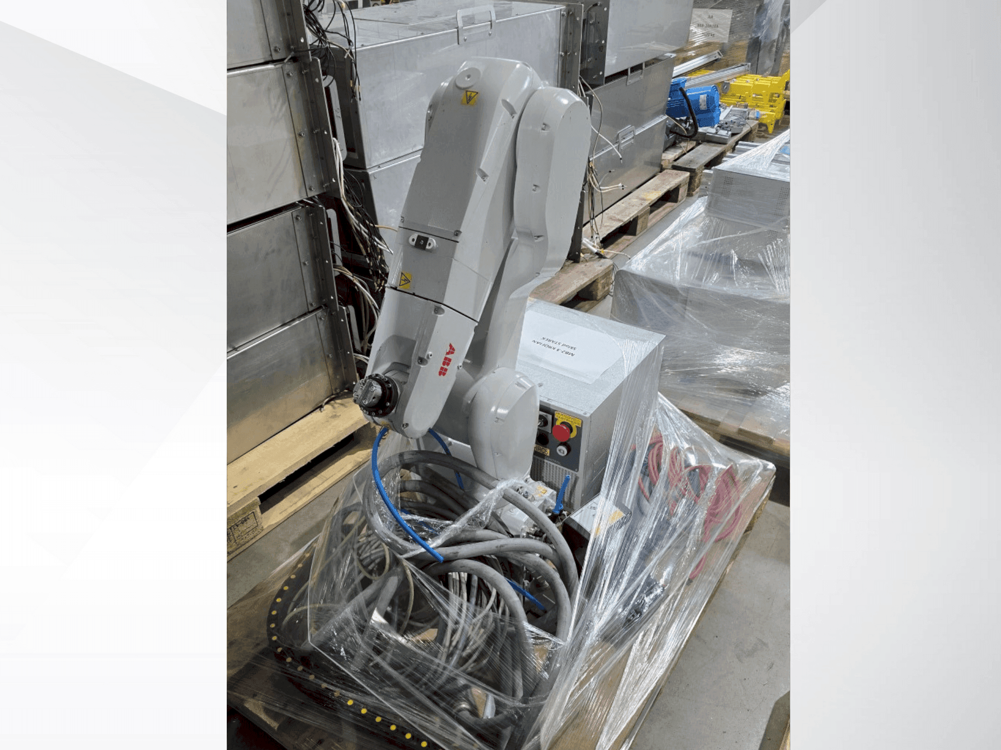 Vue de face de la machine ABB IRB 1200-5/0.9 (2023)