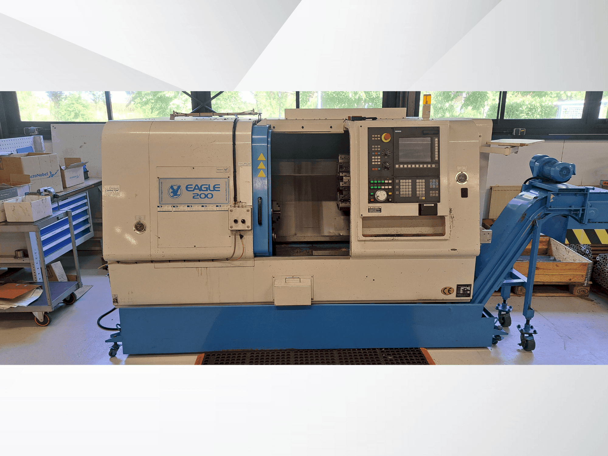 Vue de face de la machine Dugard Eagle FCL-200HT