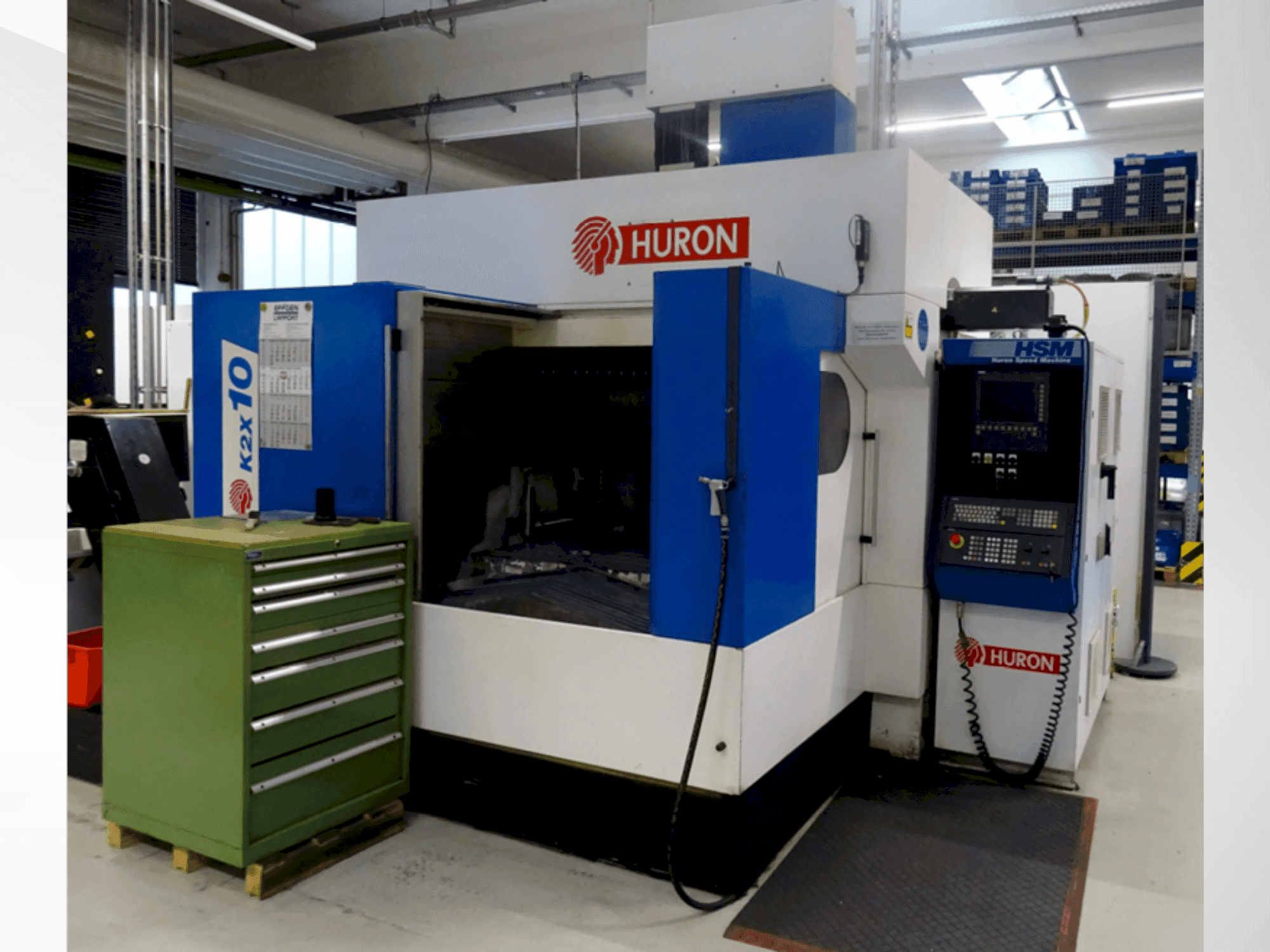 Vue de face de la machine Huron K2X 10