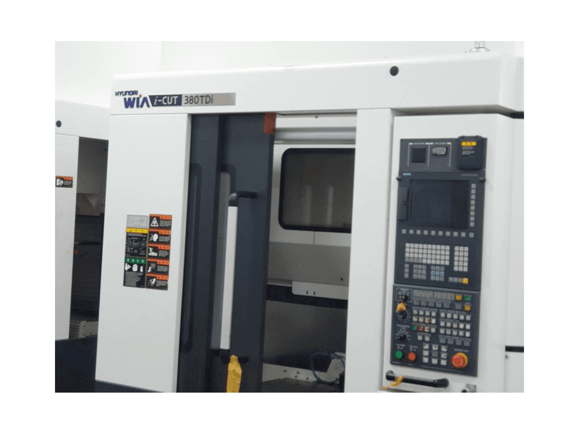 Front view of Hyundai Wia i-CUT380TDi machine