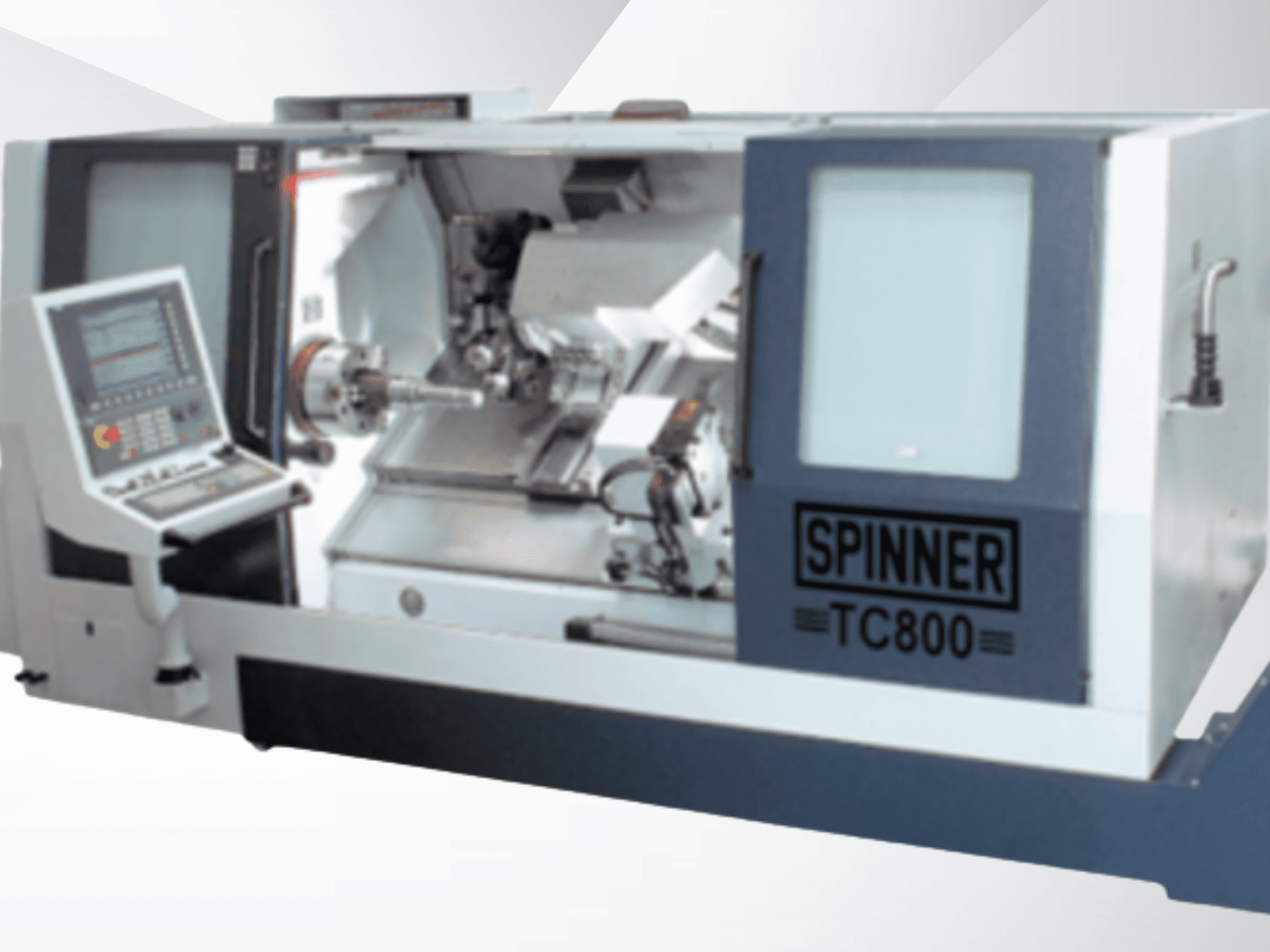 Centre de tournage-fraisage SPINNER TC800 110MCY, vue de face montrant le panneau de commande et l'intérieur de la machine avec la broche et les outils de coupe.
