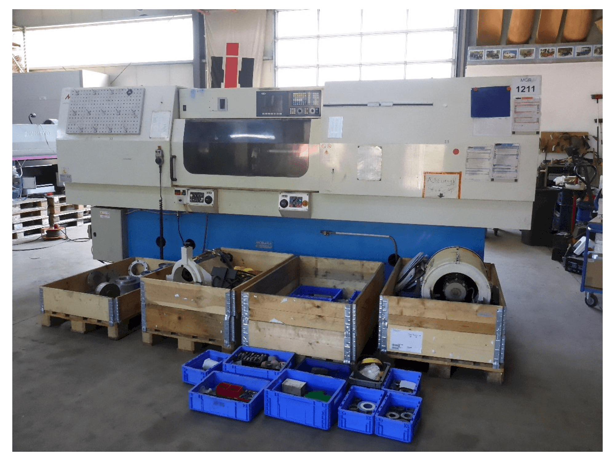 Vue de face de la machine MORARA Heavy Quick I/E 1000 CNC