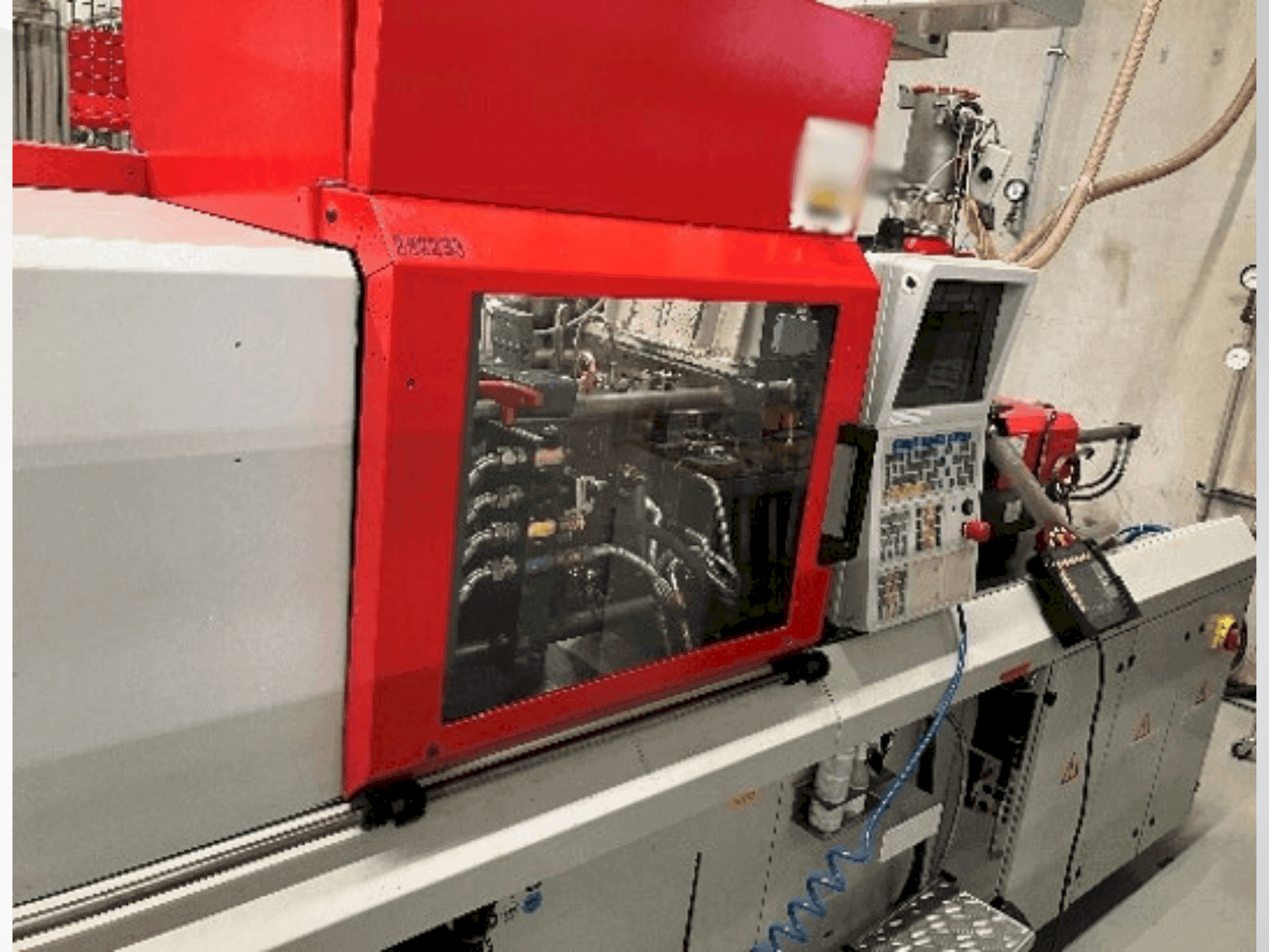 Vue de face de la machine Arburg Allrounder 320 U 500-150