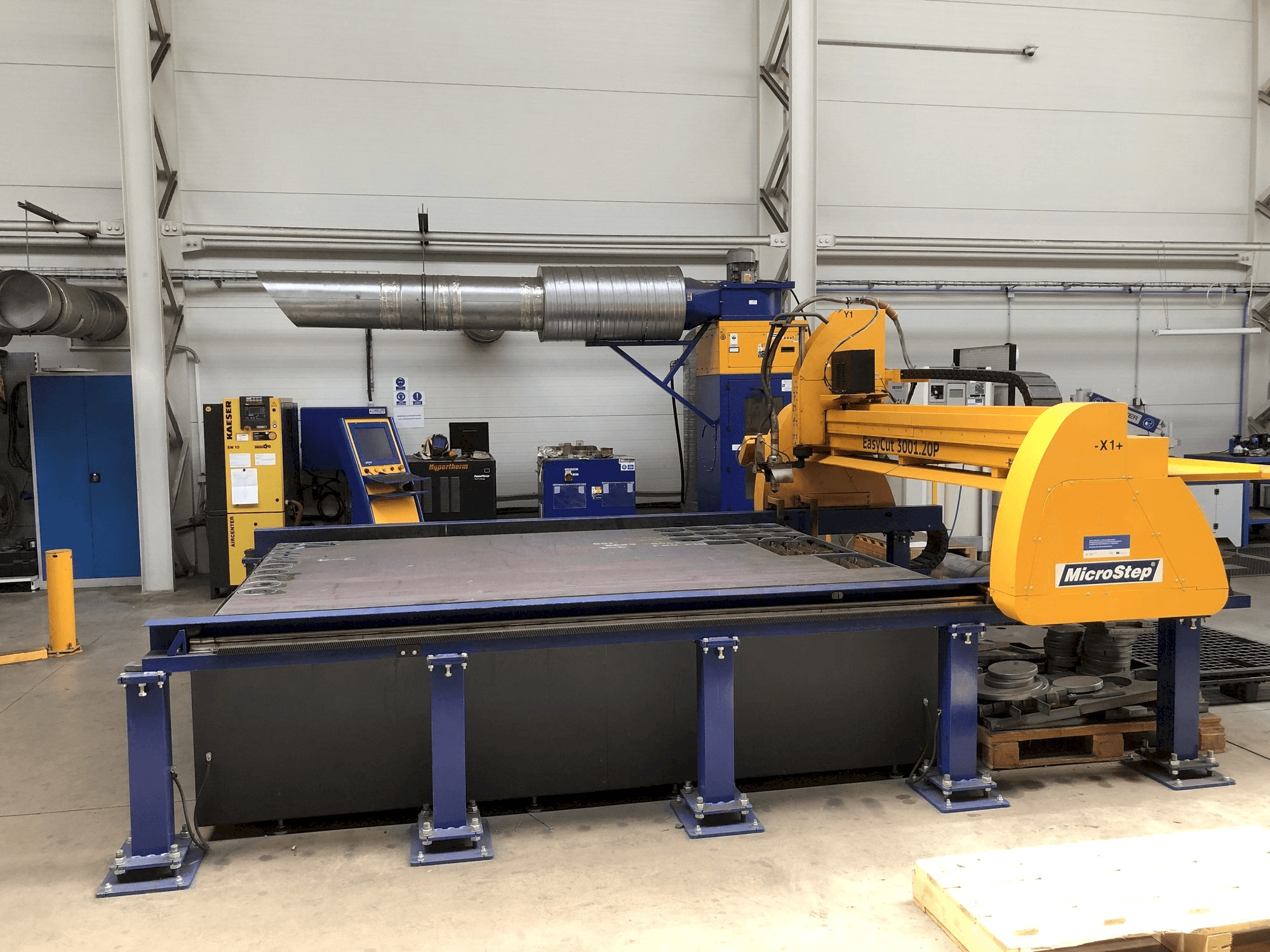 Vue de face de la machine MicroStep Easy Cut 3001.20P