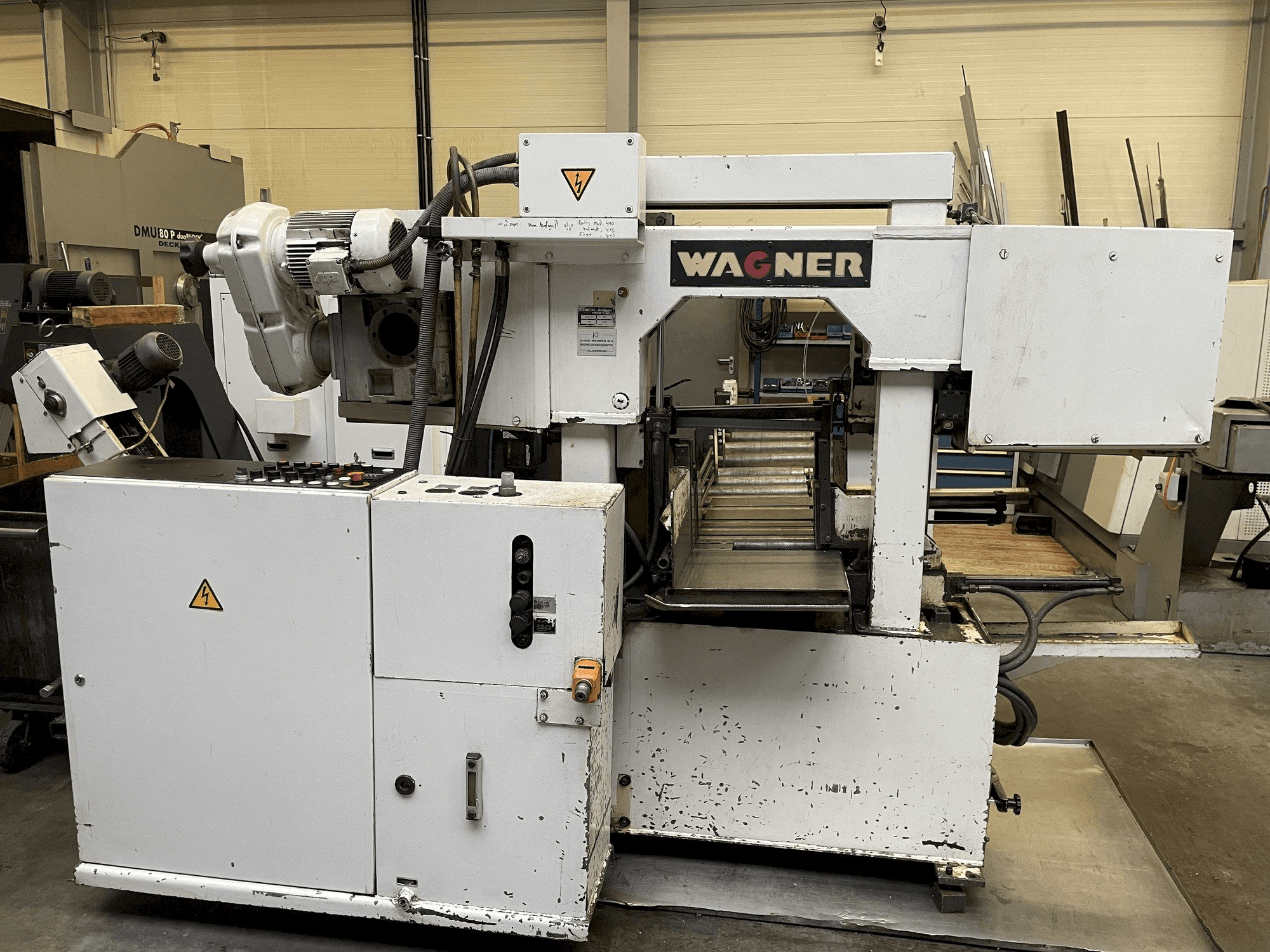 Vue de face de la machine WAGNER WPB 340 A