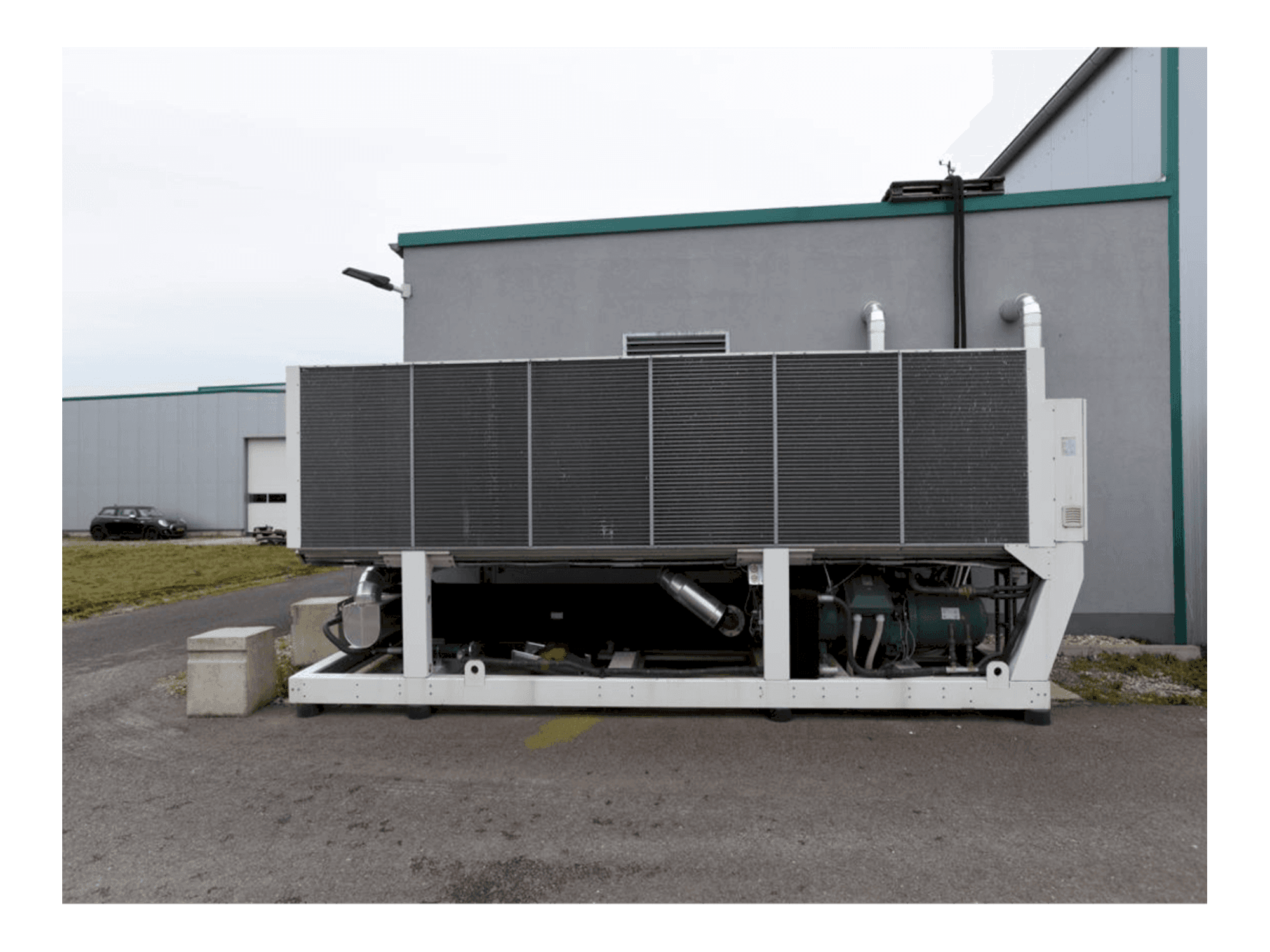 Vue de face de la machine Mitsubishi Electric Glider Evo CLA 660