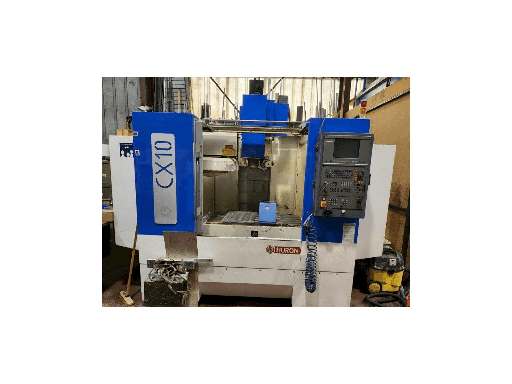 Vue de face de la machine Huron CX10