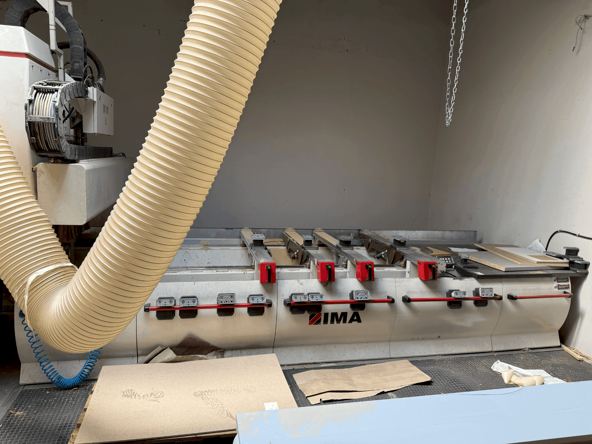 Vue de face de la machine IMA BIMA 210 120/300