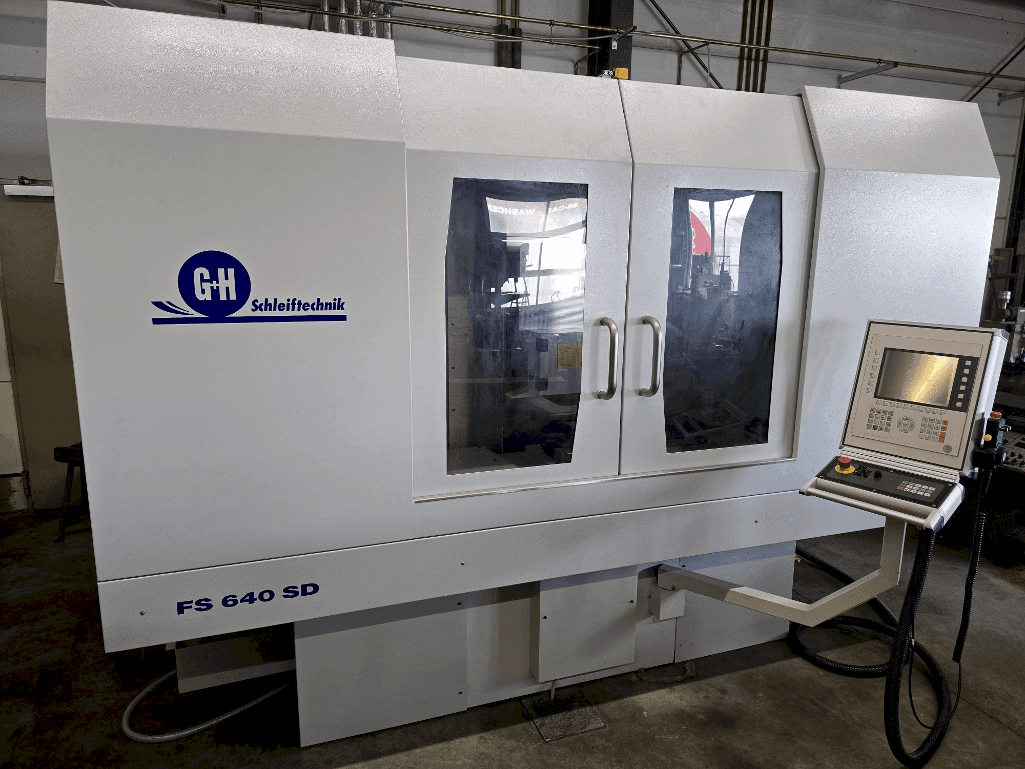 Vue de face de la machine GEIBEL & HOTZ FS 640 SD