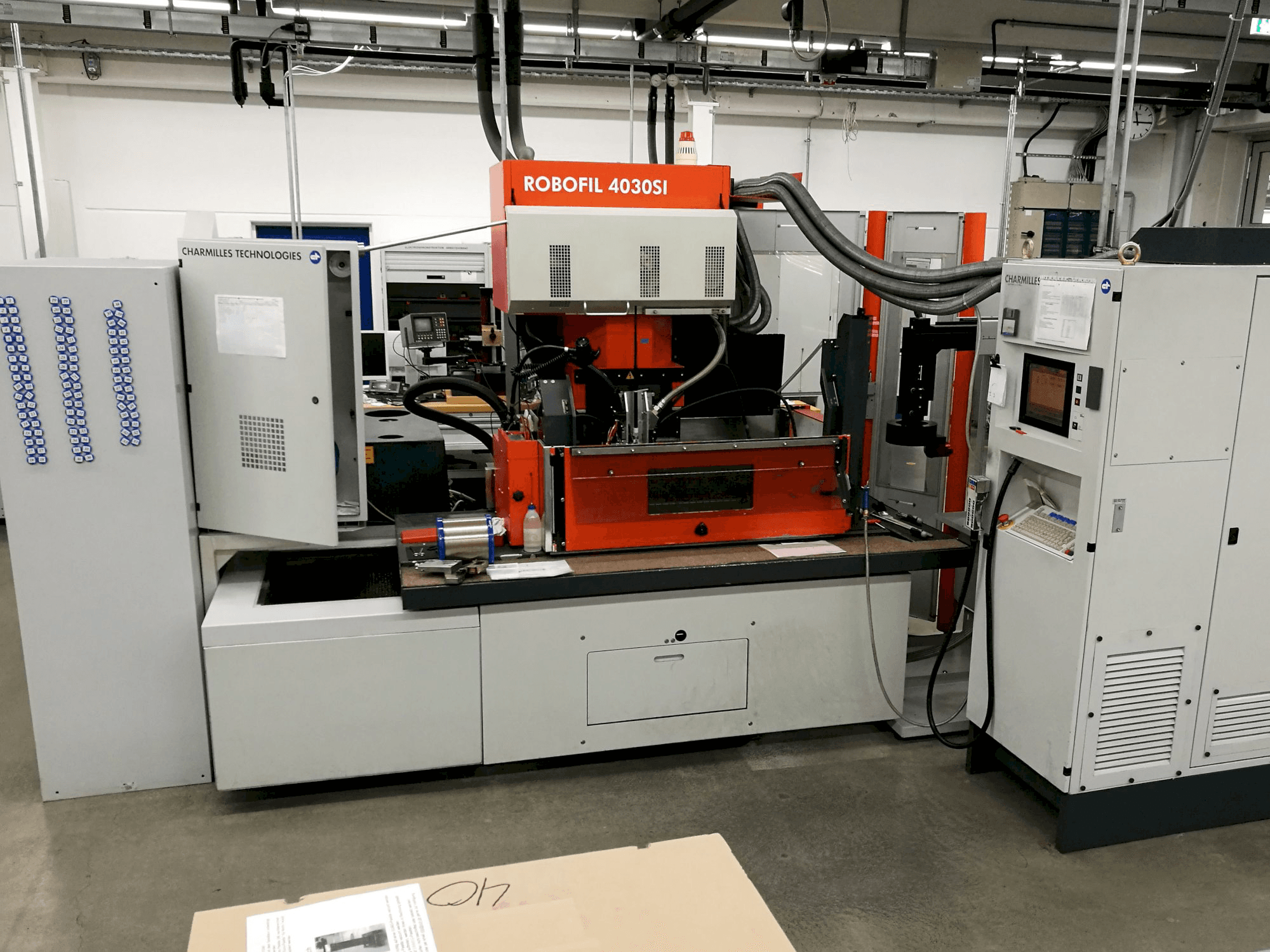 Front view of CHARMILLES ROBOFIL 4030SI Machine