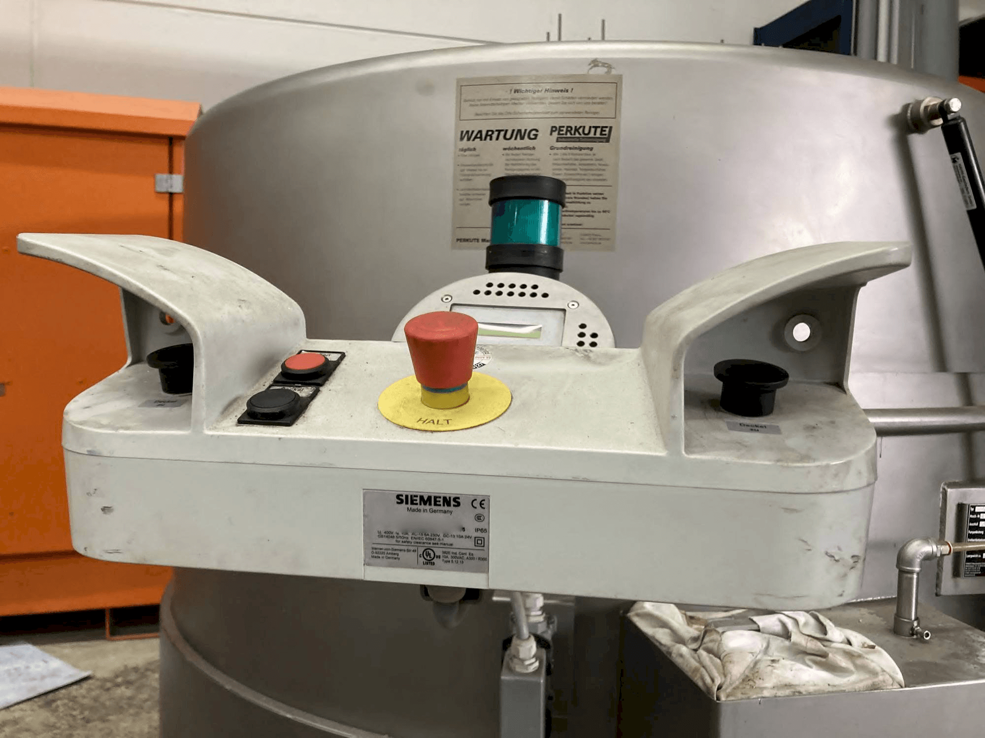 Vue gauche de la machine PERKUTE SP 160