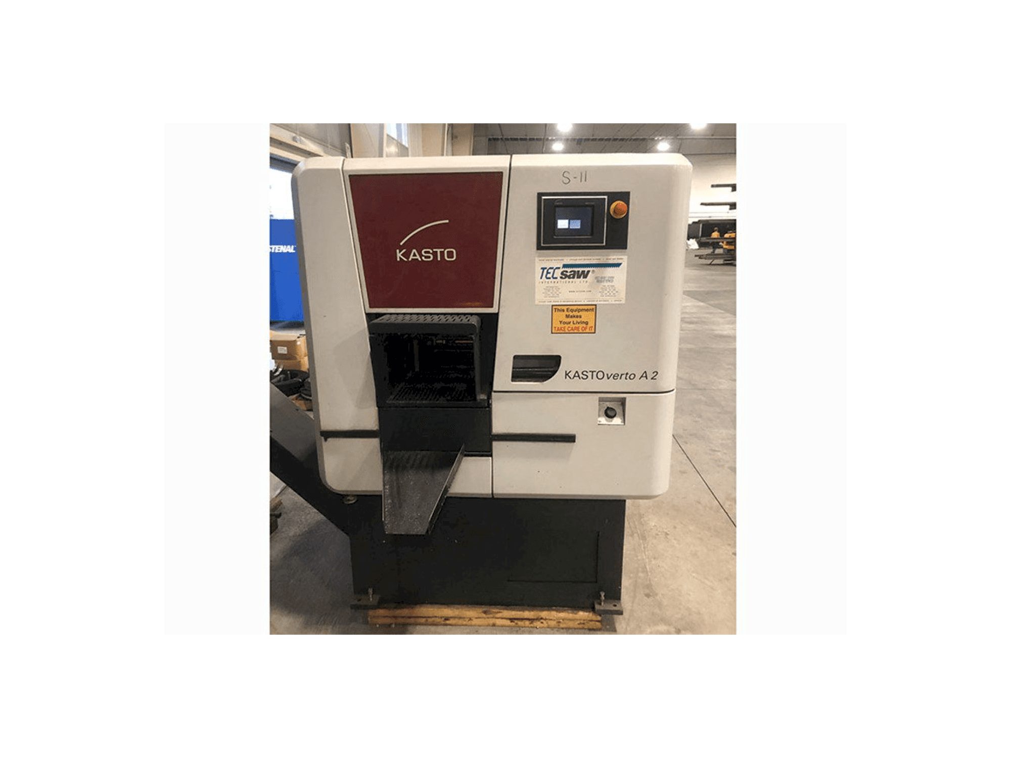 Front view of KASTO verto A2 machine