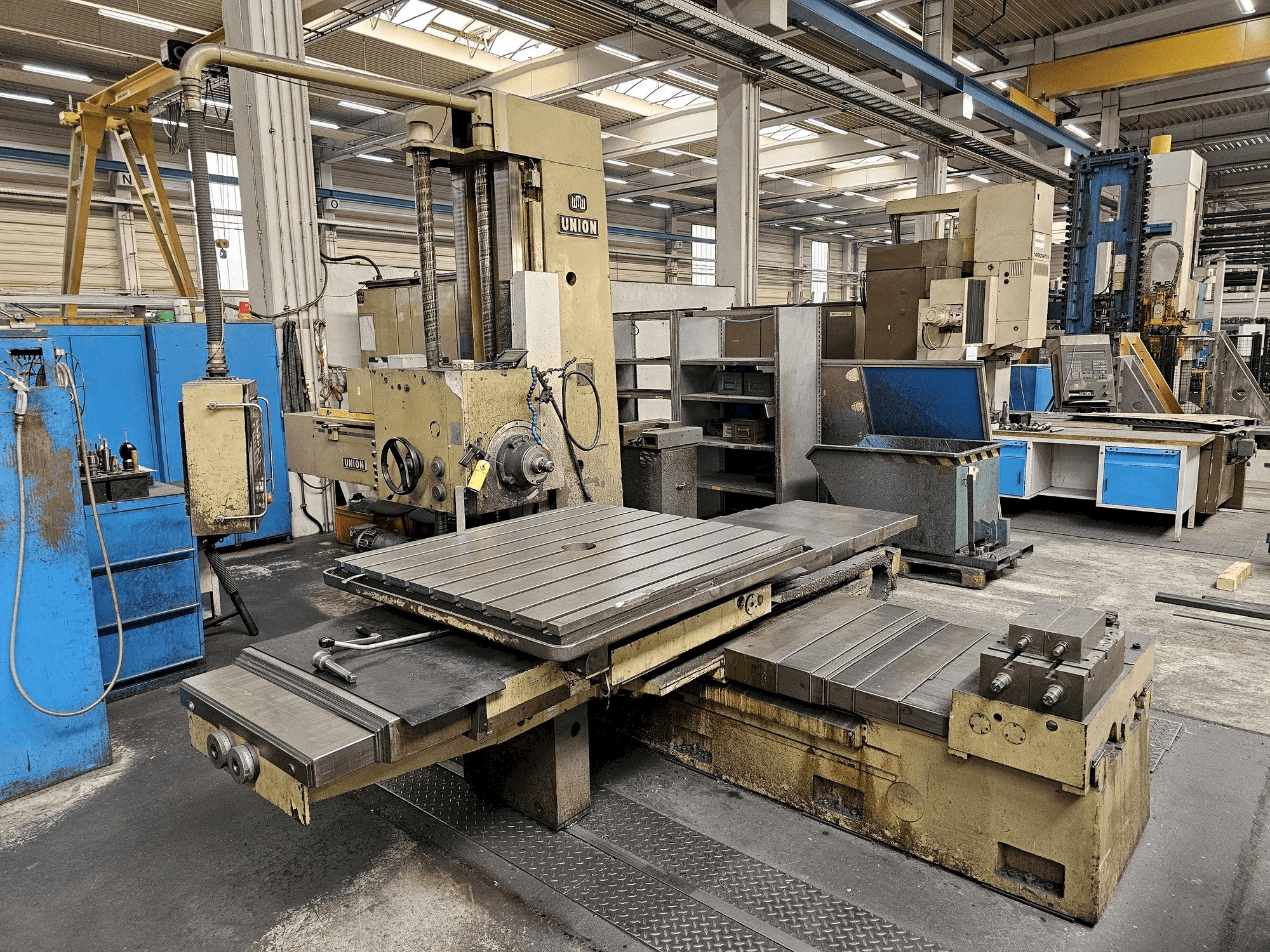 Vue de face de la machine UNION BFT 90