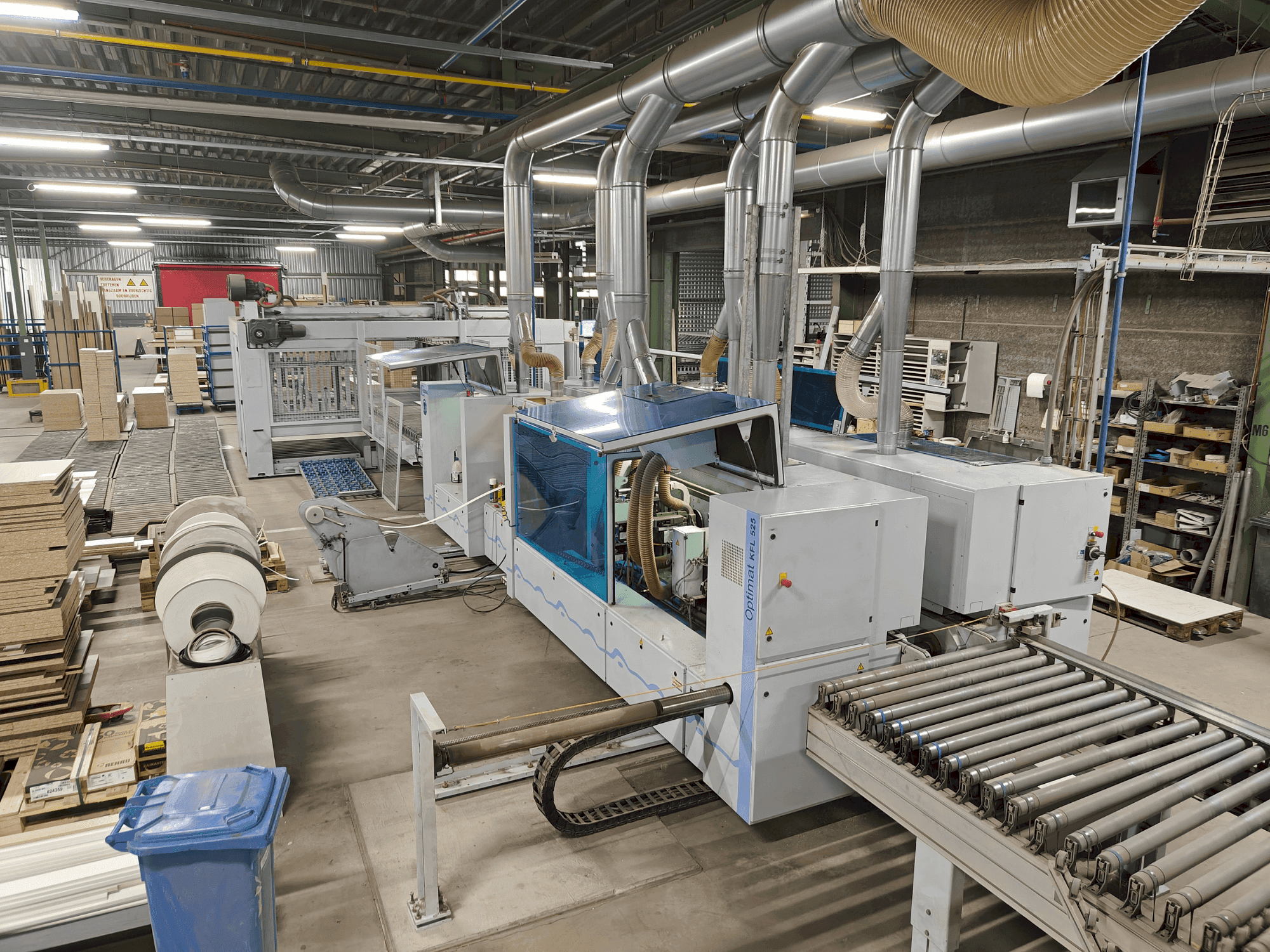 Vue de face de la machine HOMAG Edgebanding line