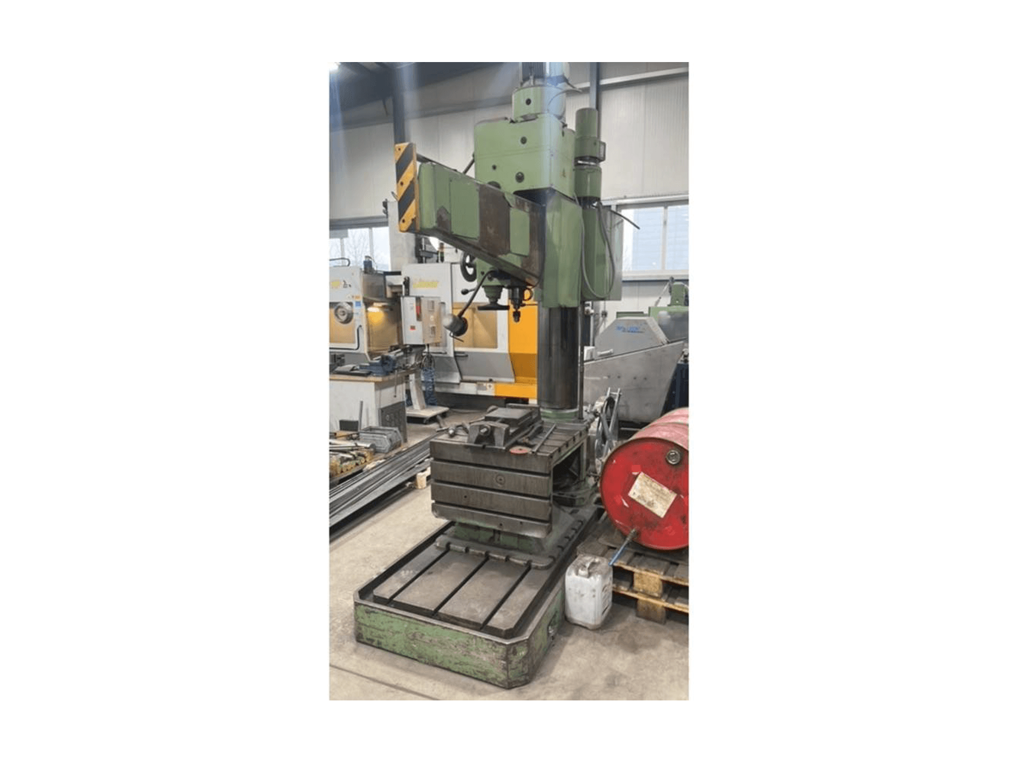 Vue de face de la machine STAUDER 710 × 710 mm