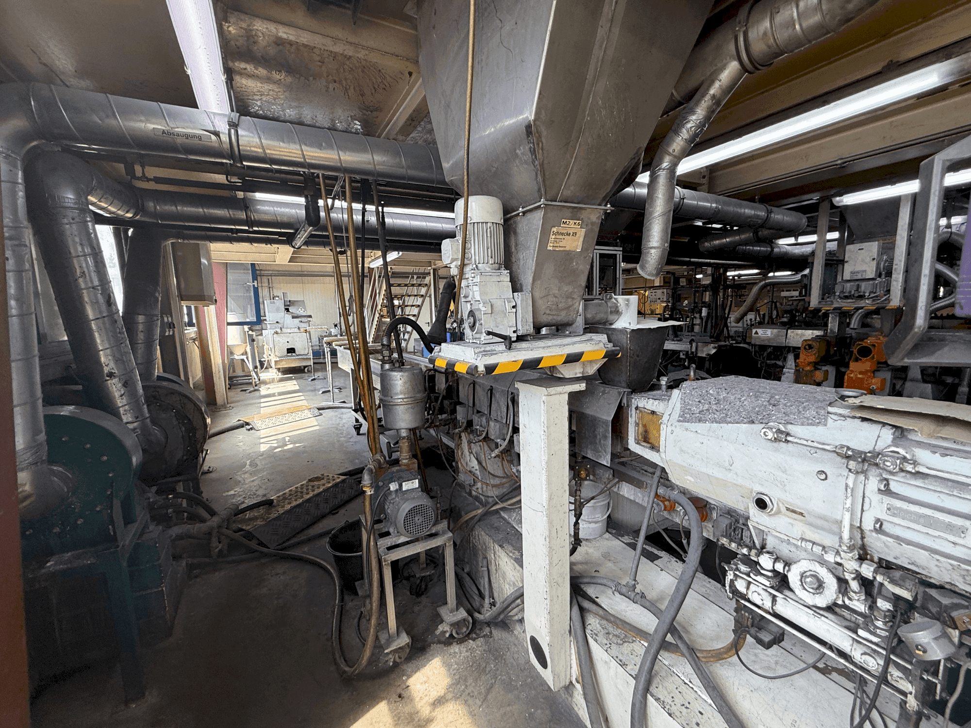 Vue de face de la machine Leistriz ZSE 50 GL-36D (1995)