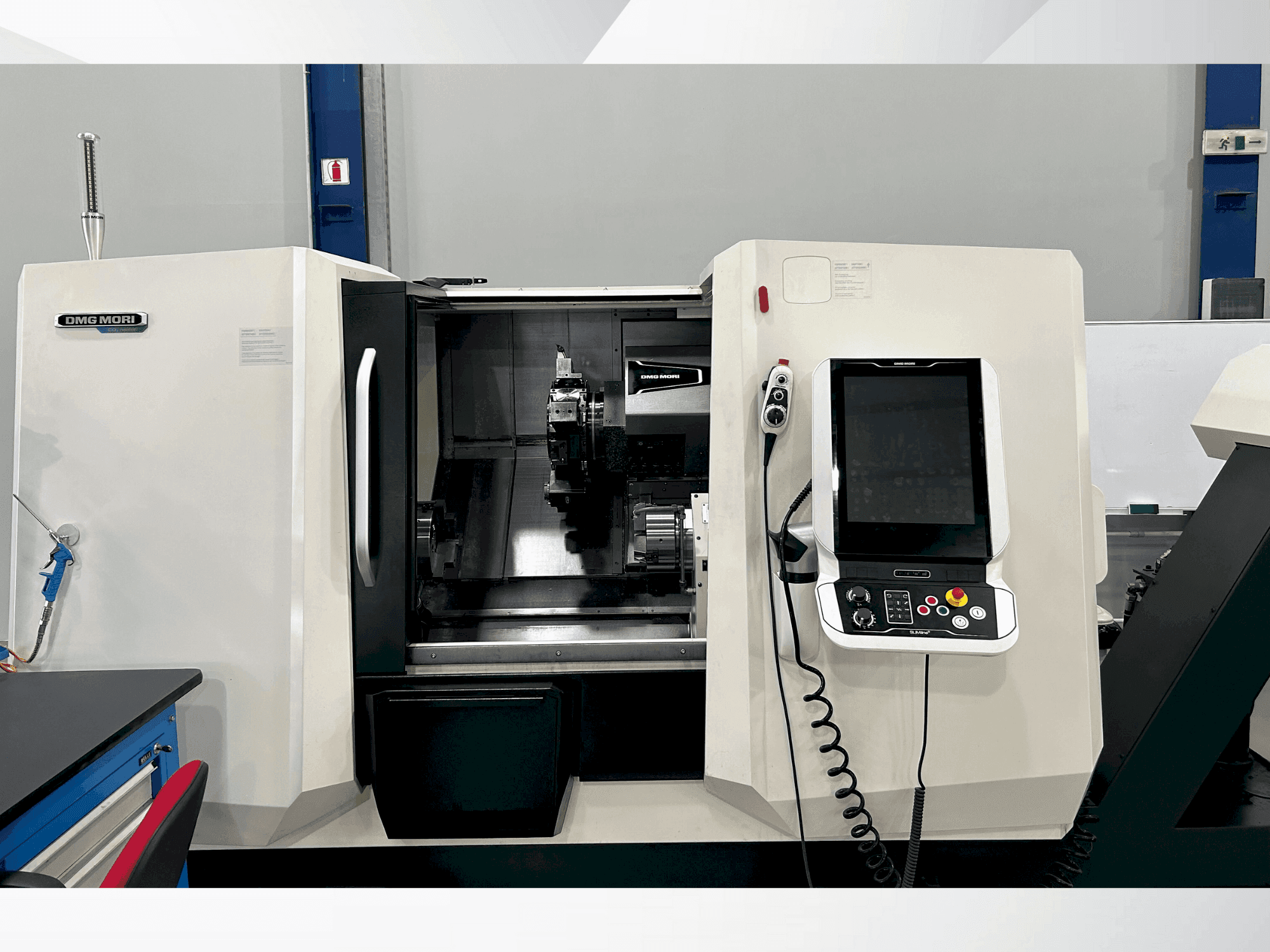 Vue de face de la machine DMG MORI CLX 450 V6