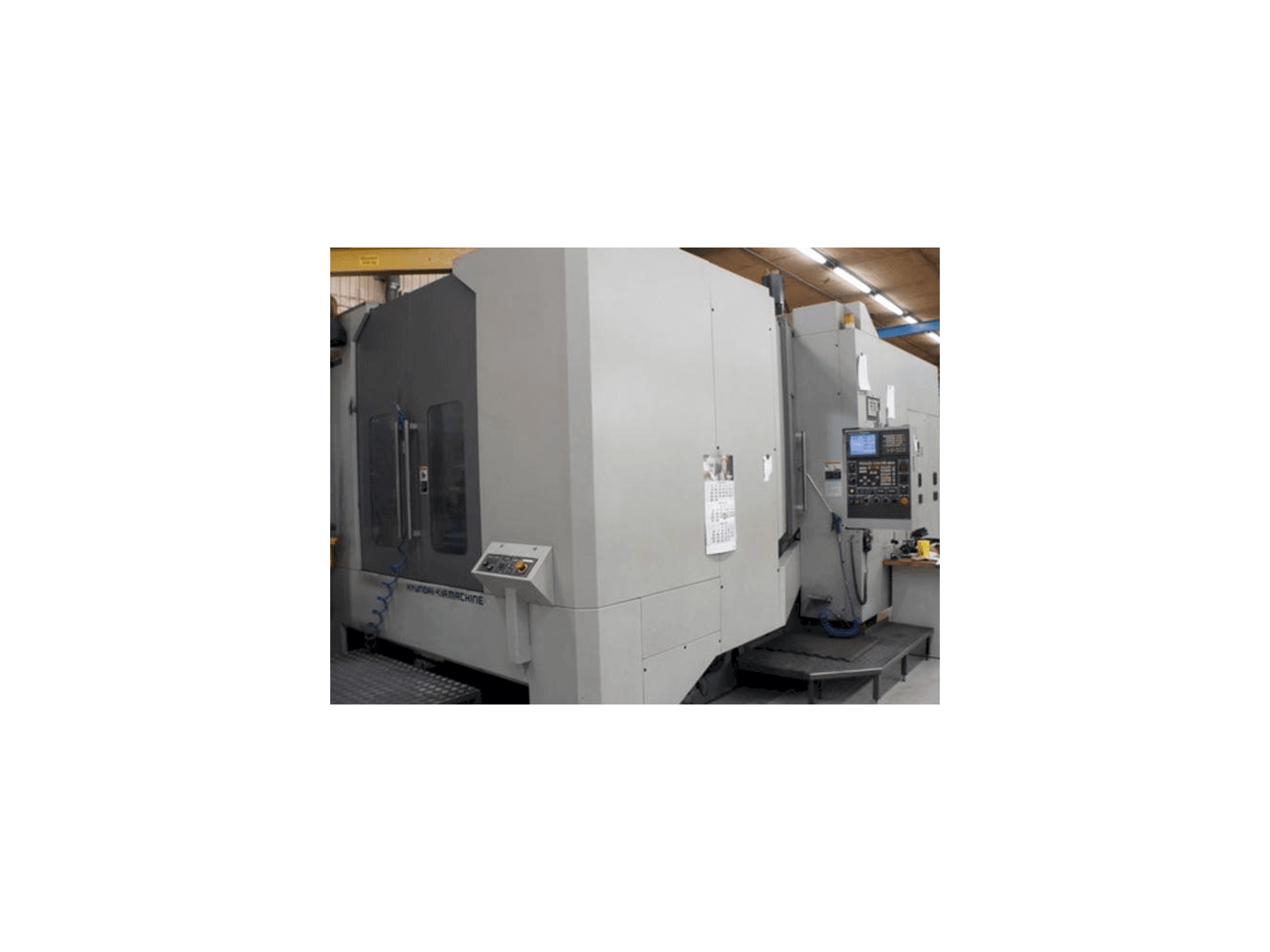 Vue de face de la machine Hyundai HS 630/800