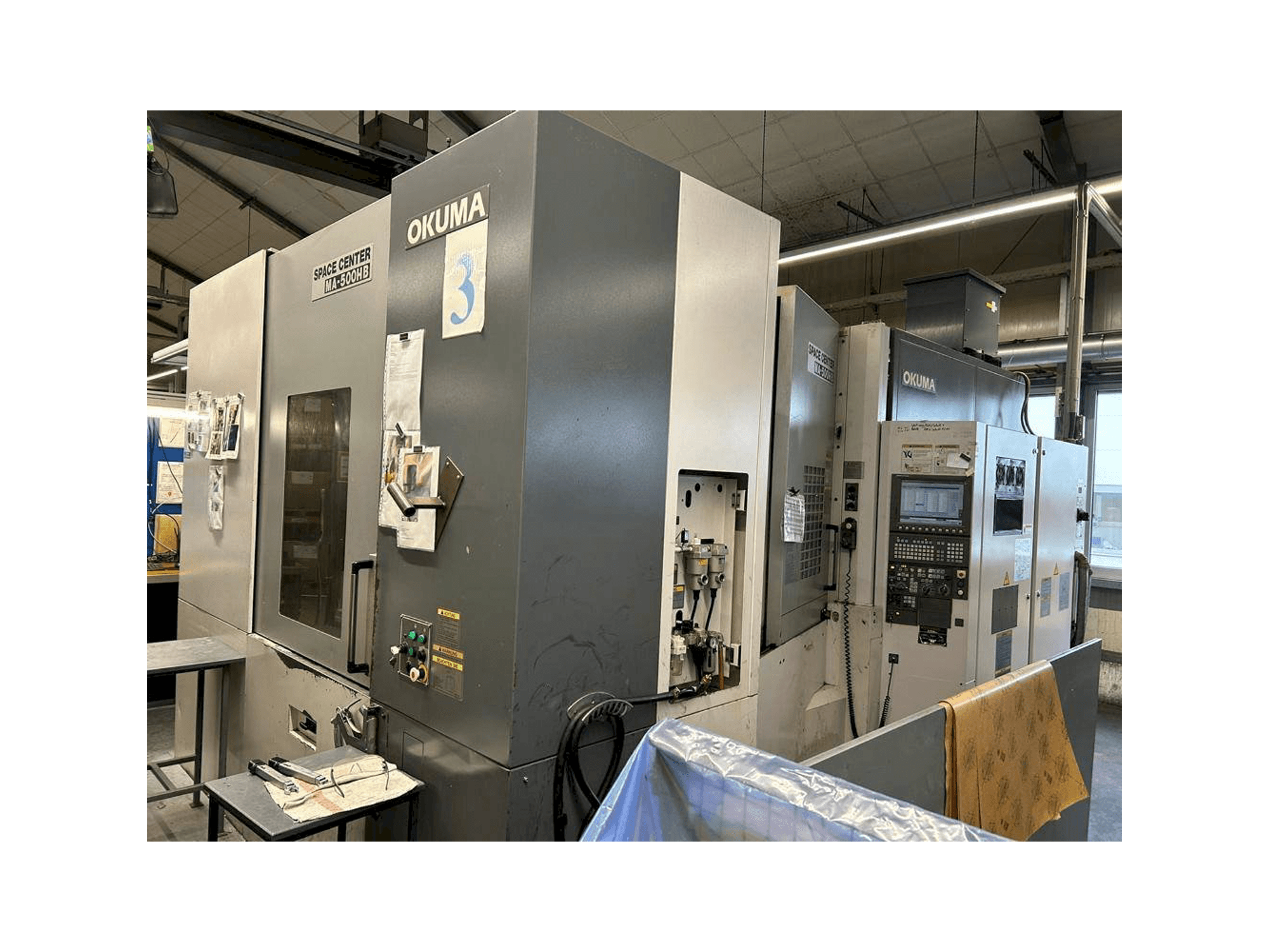 Vue gauche de la machine Okuma MA 500HB