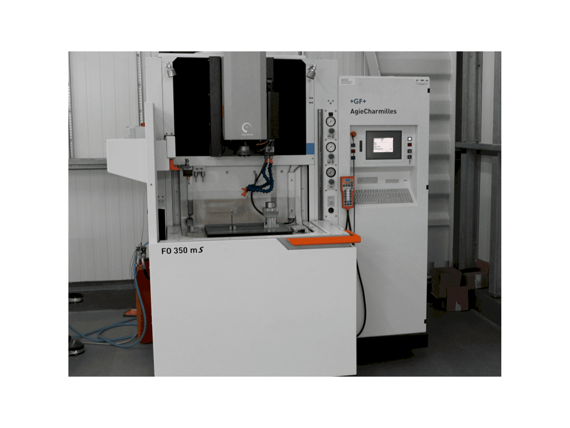 Front view of AgieCharmilles FO350MS machine