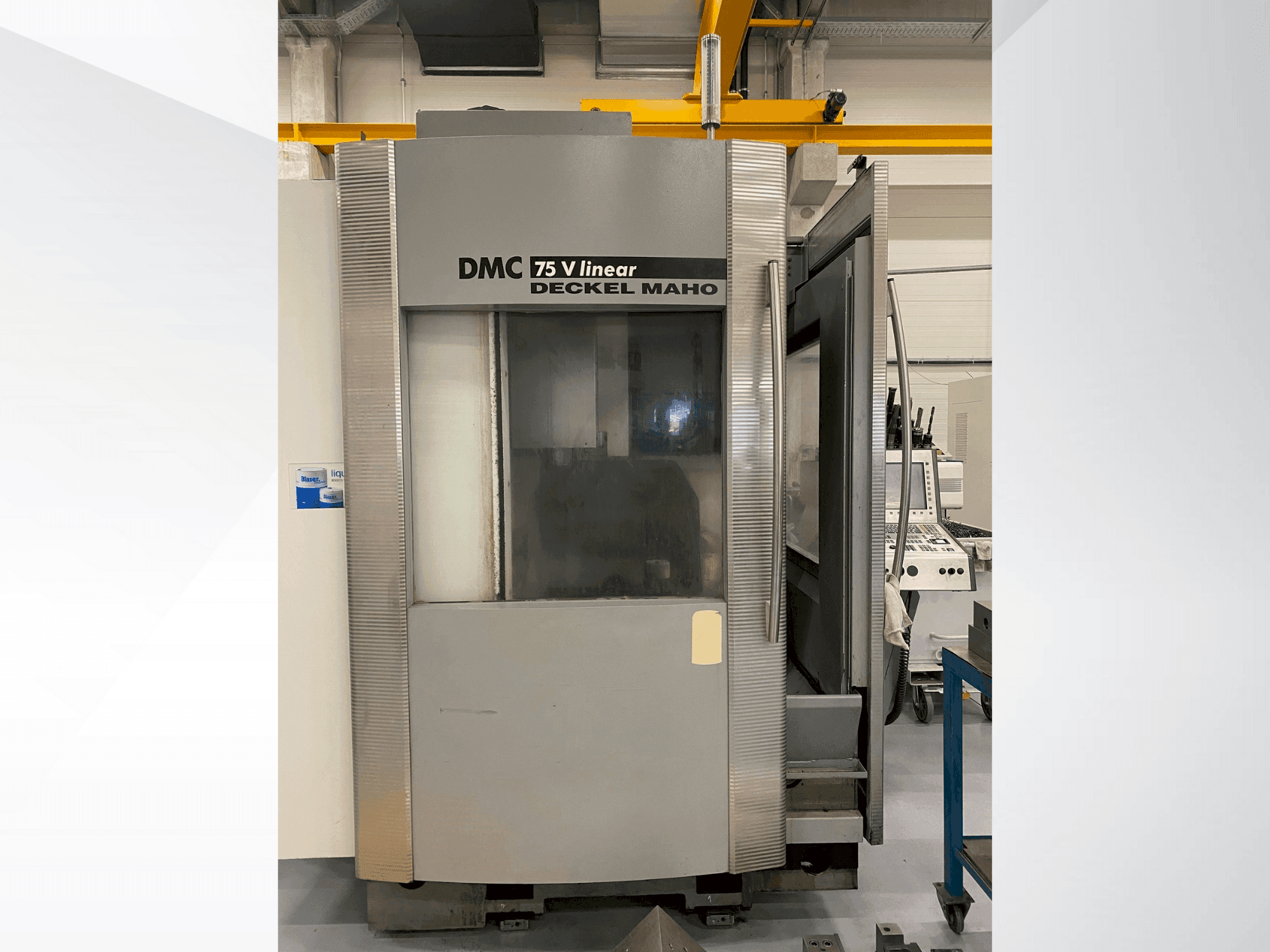 Vue de face de la machine DECKEL MAHO DMC 75 V Linear