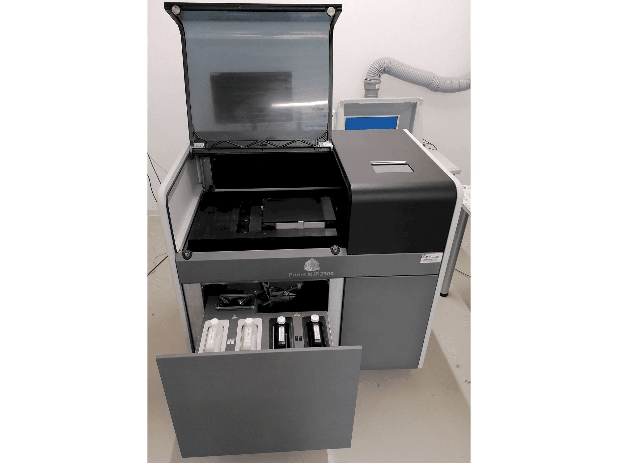 Vue de face de la machine 3DSYSTEMS ProJet MJP 2500Plus