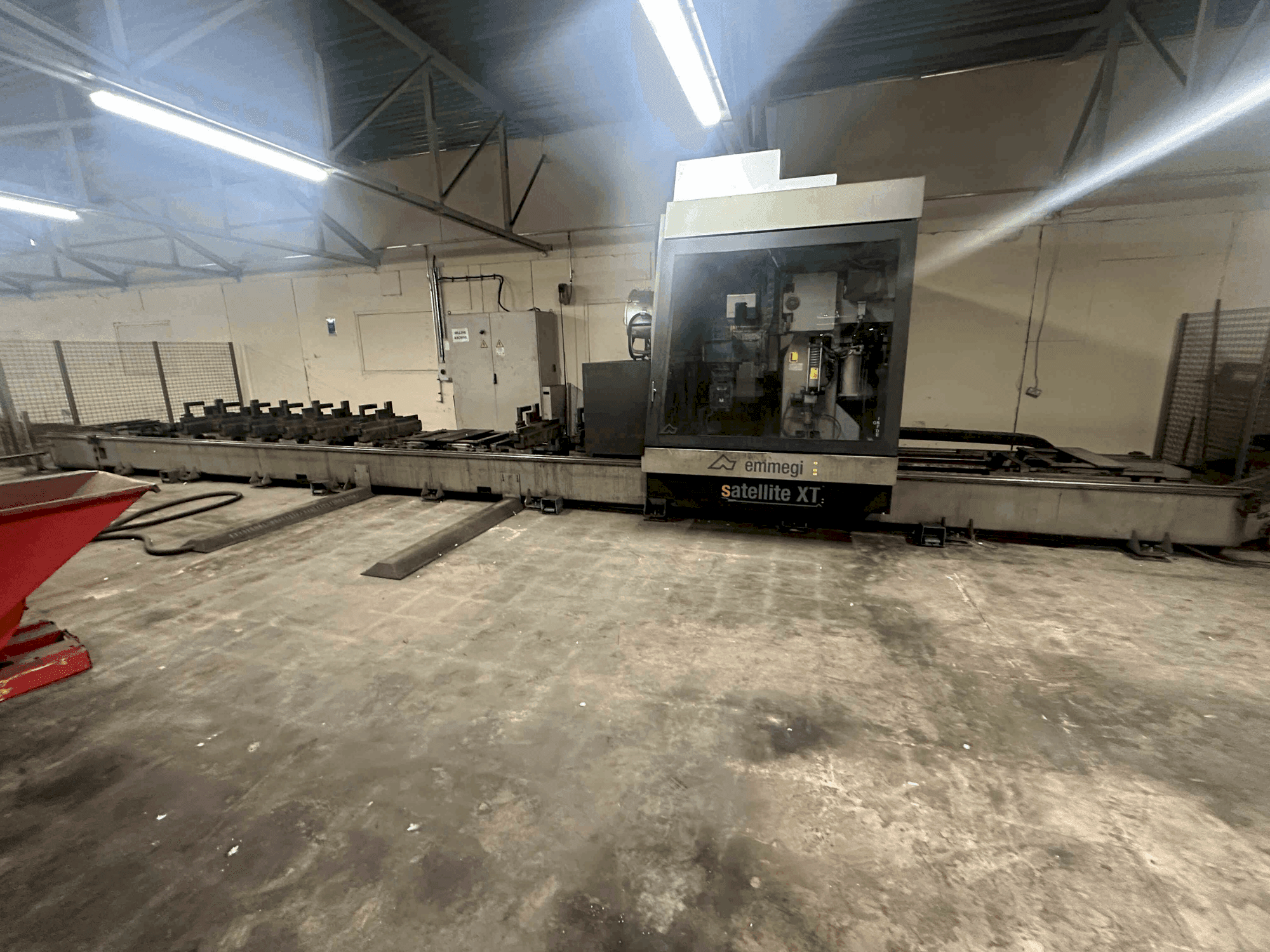 Vue de face de la machine Emmegi Satellite XT10500